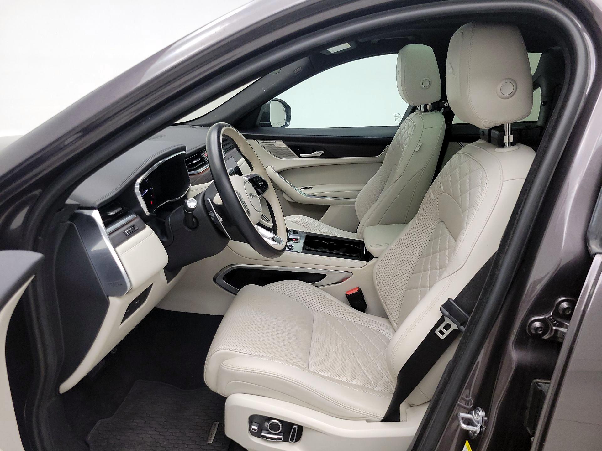 Thumbnail: 2021 Jaguar F-Pace - 11