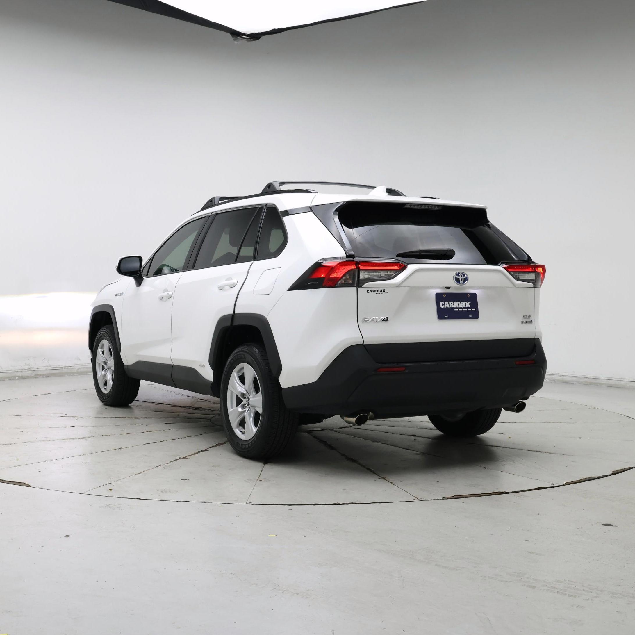 Thumbnail: 2019 Toyota RAV4 - 2