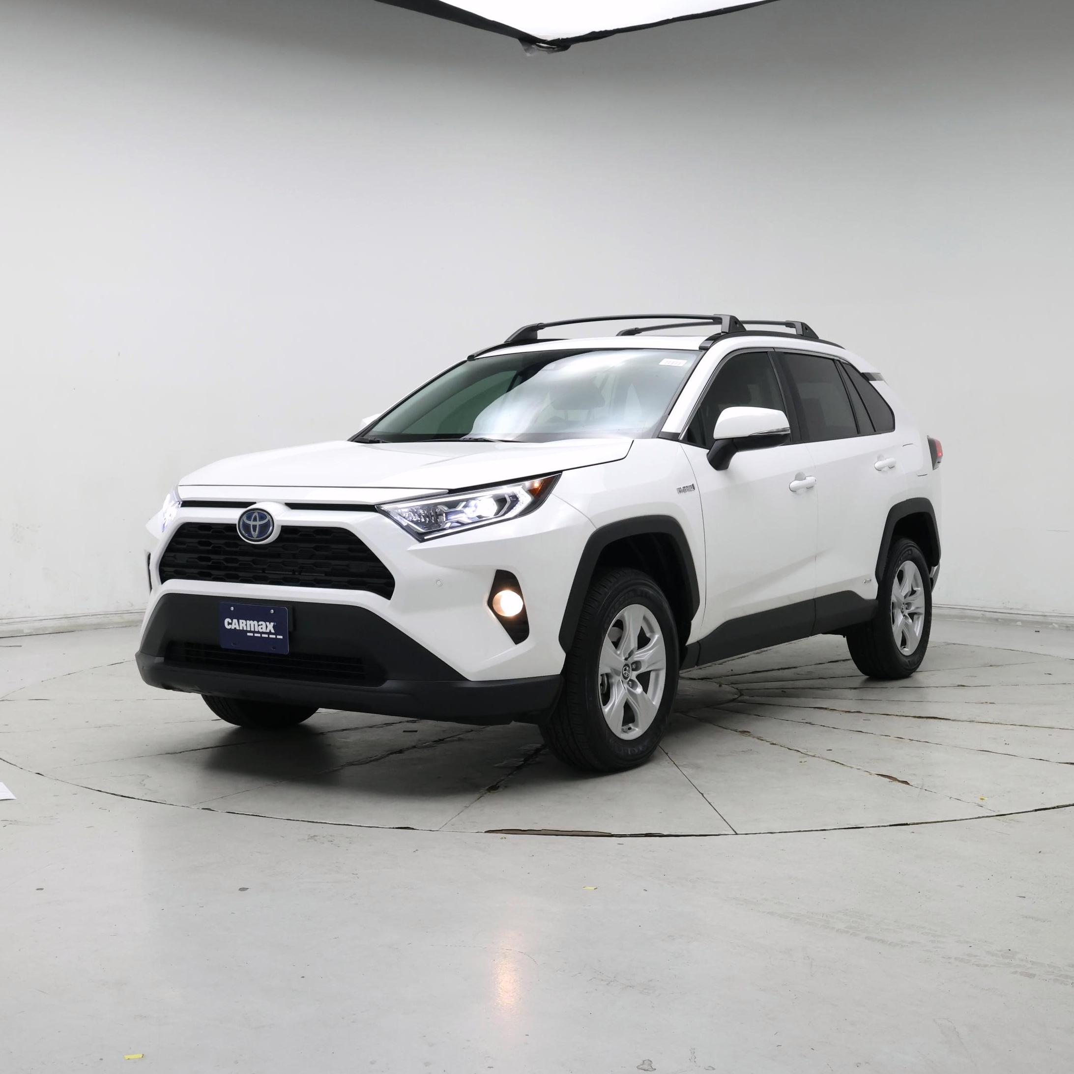 Thumbnail: 2019 Toyota RAV4 - 4