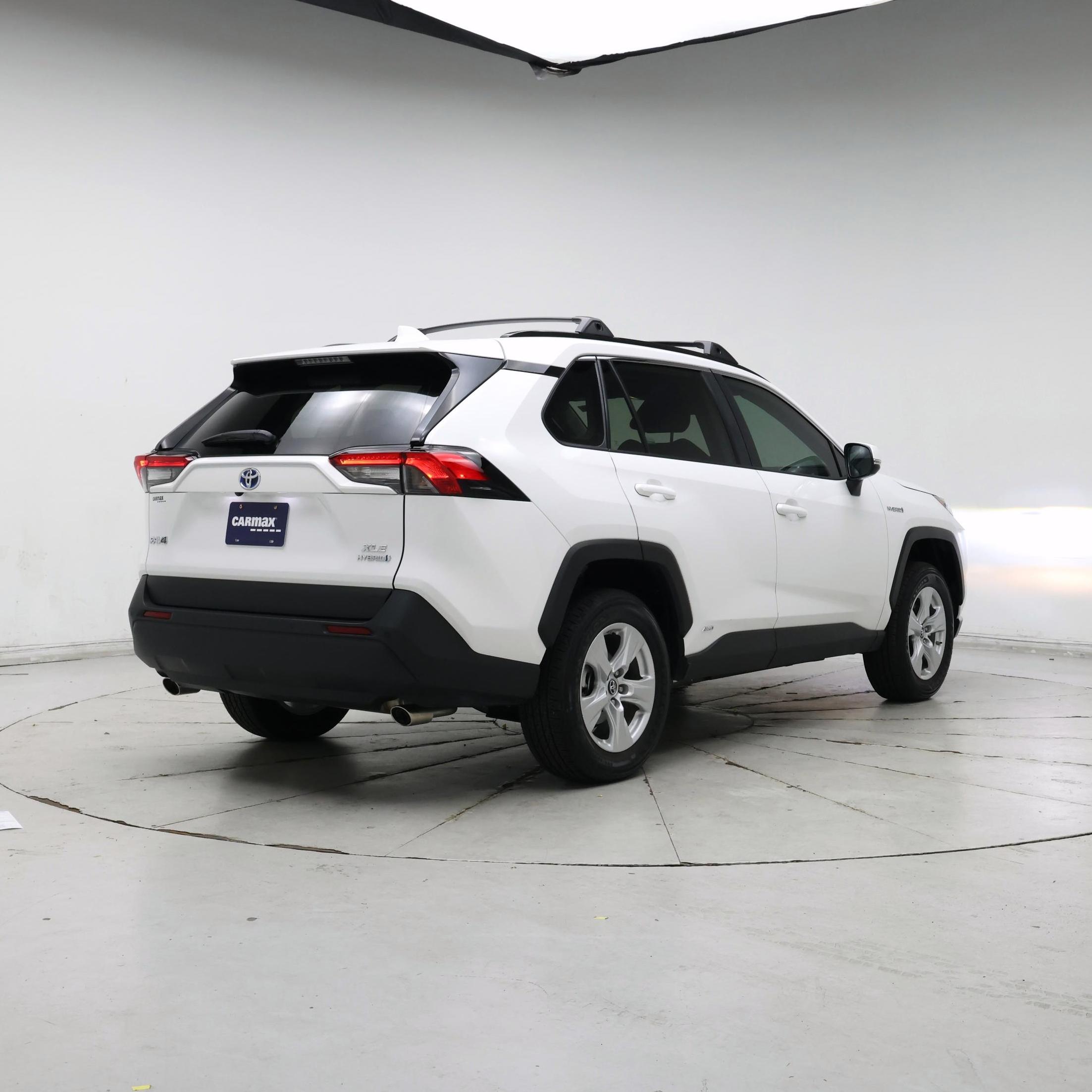 Thumbnail: 2019 Toyota RAV4 - 8