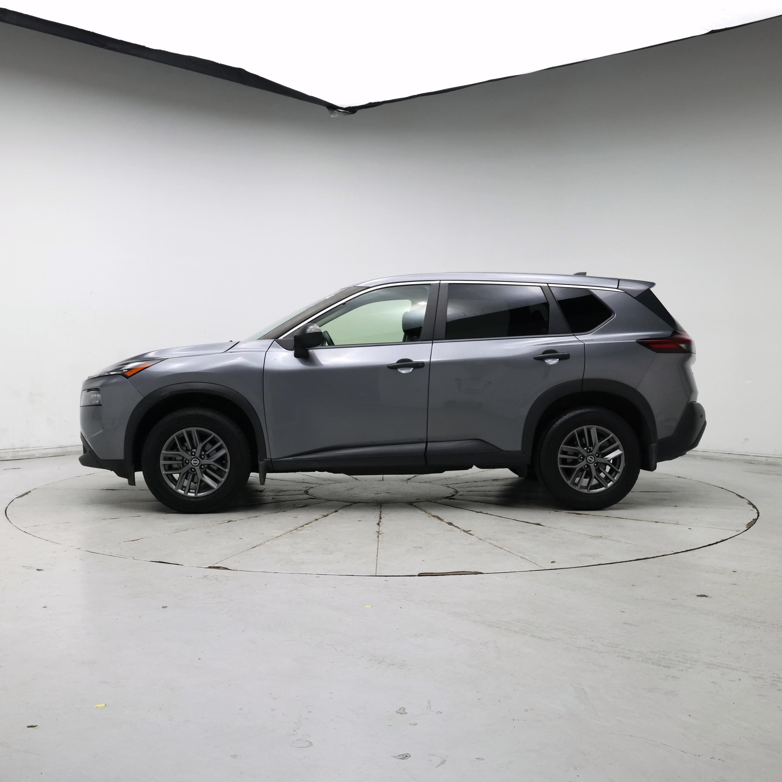 Thumbnail: 2021 Nissan Rogue - 3