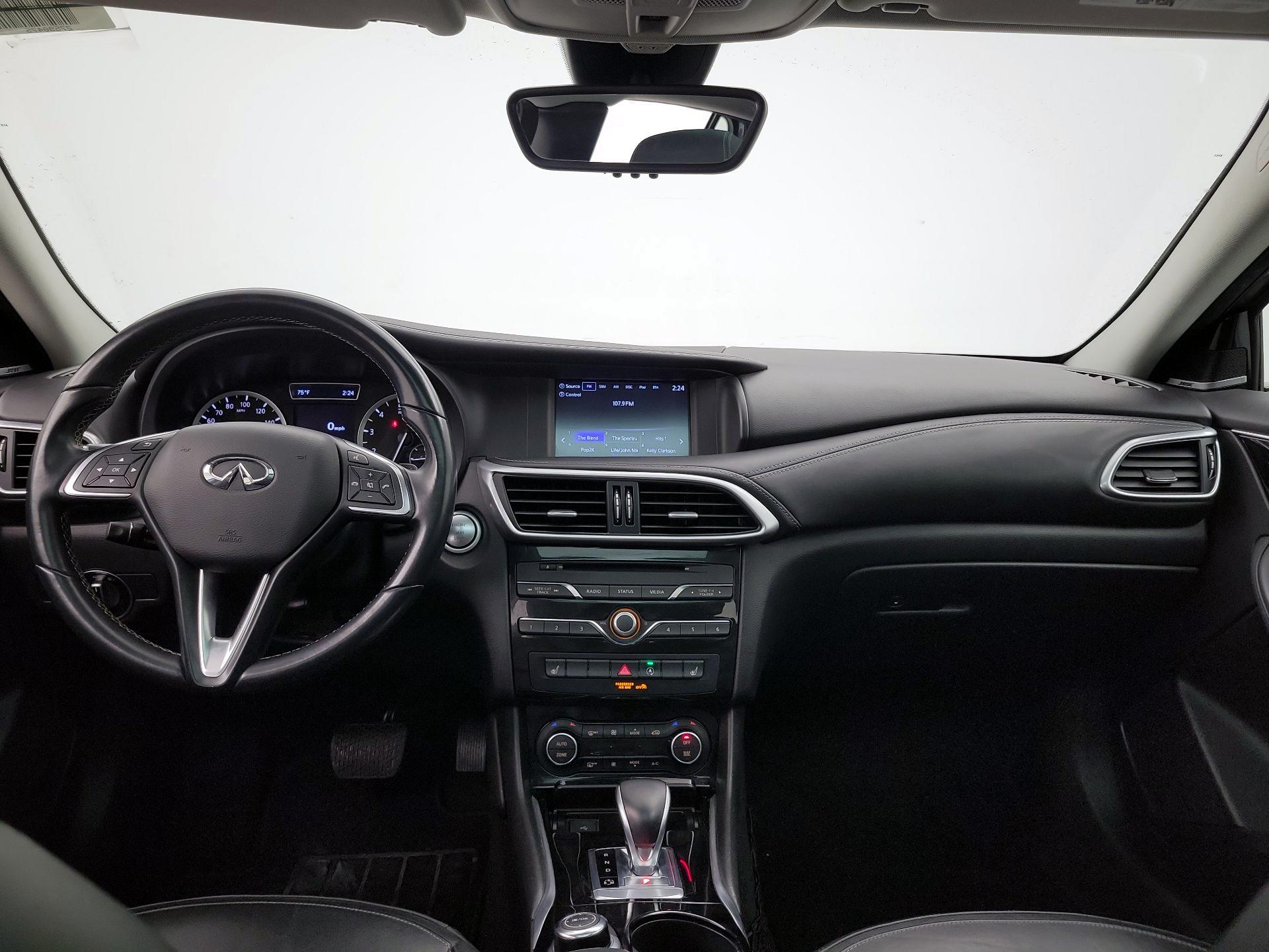 Thumbnail: 2018 INFINITI QX30 - 9