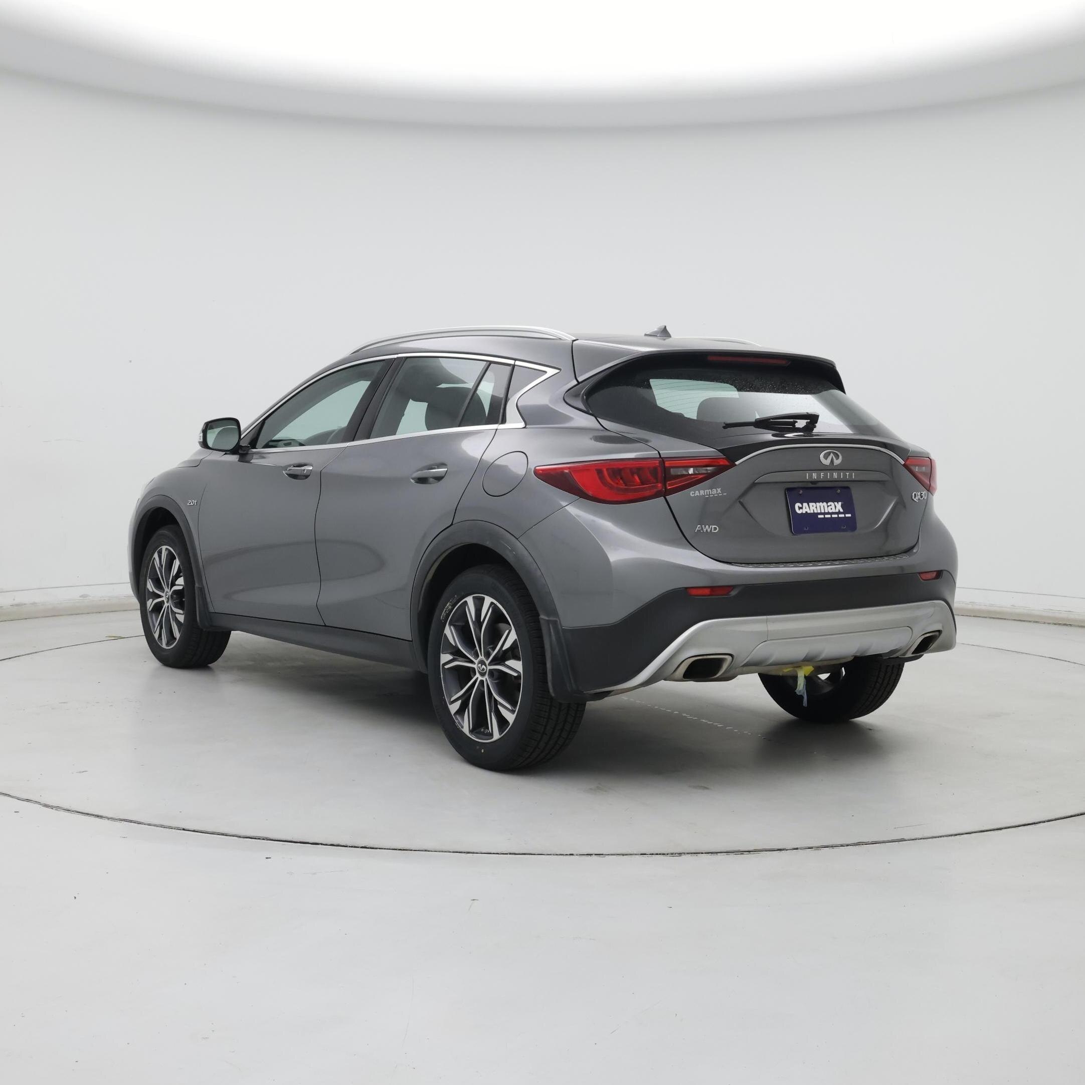 Thumbnail: 2018 INFINITI QX30 - 2