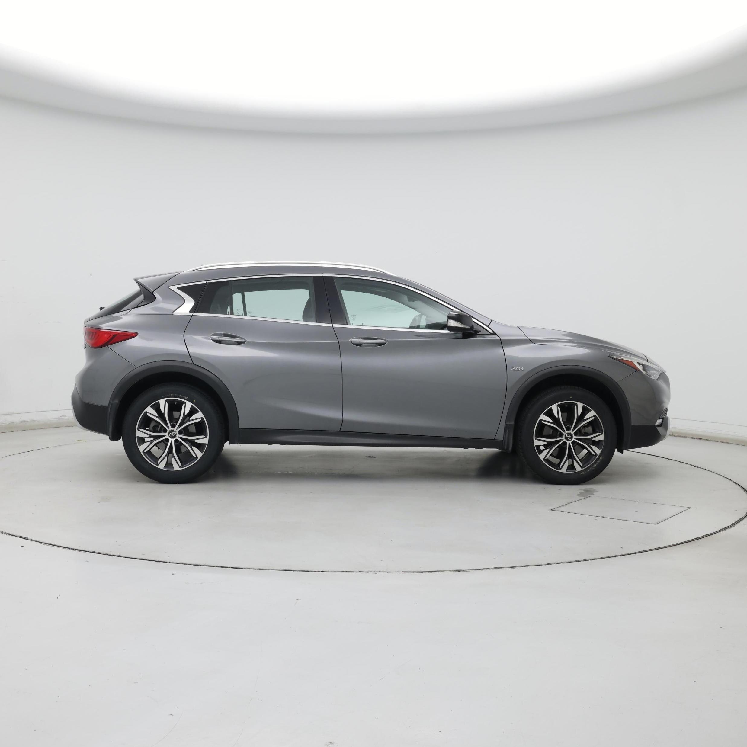 Thumbnail: 2018 INFINITI QX30 - 7