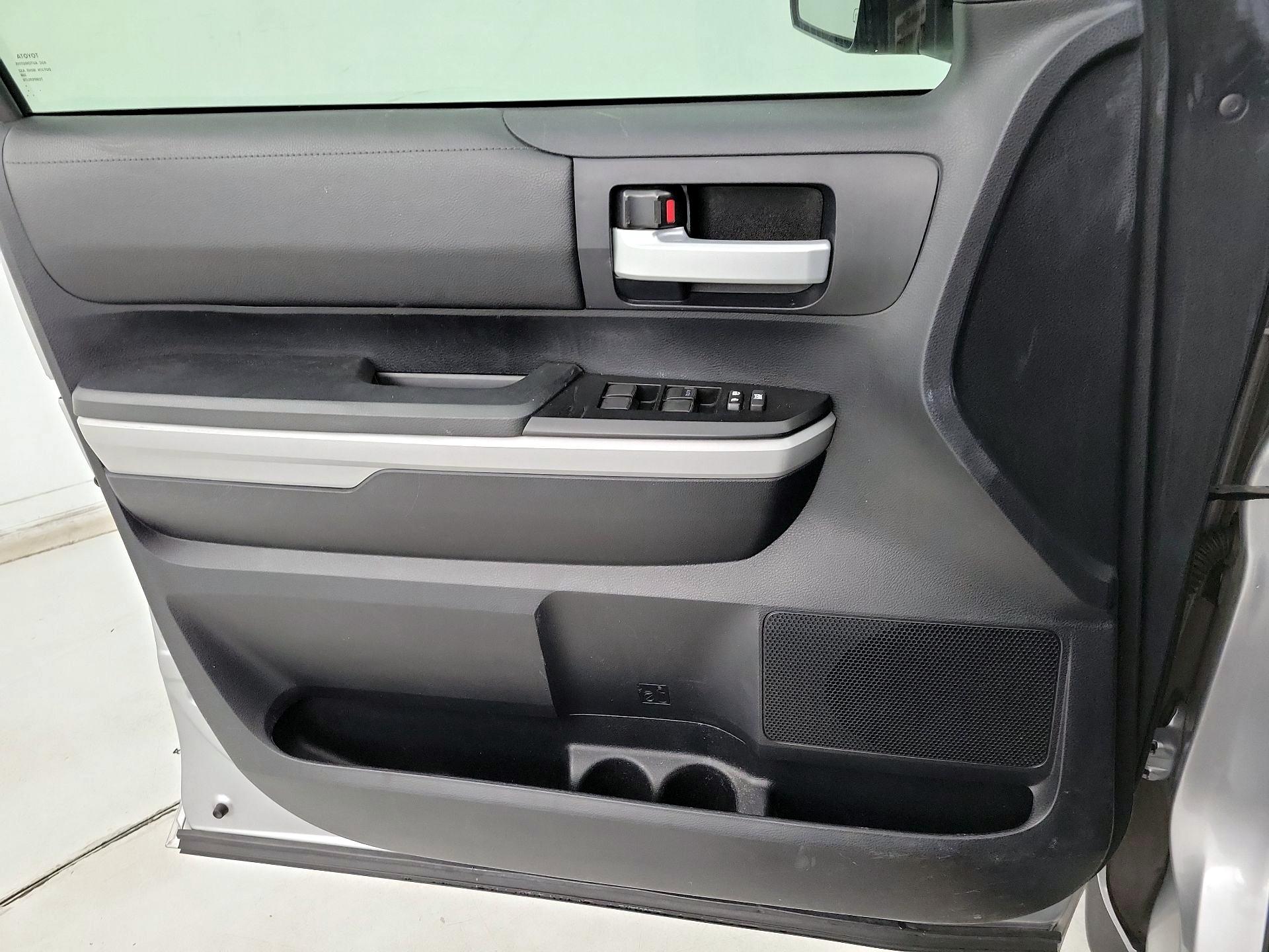 Thumbnail: 2019 Toyota Tundra - 12