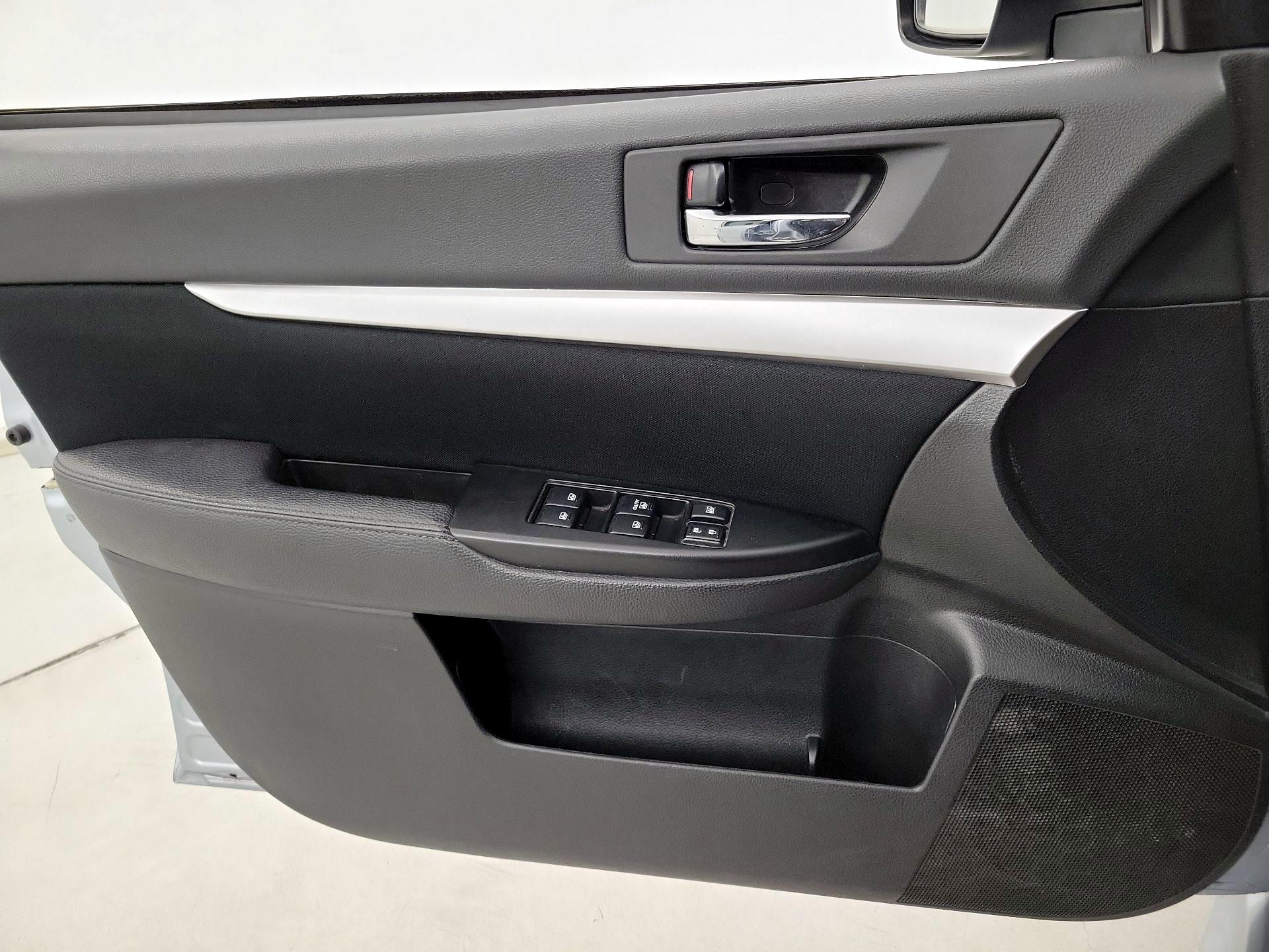 Thumbnail: 2014 Subaru Legacy - 12