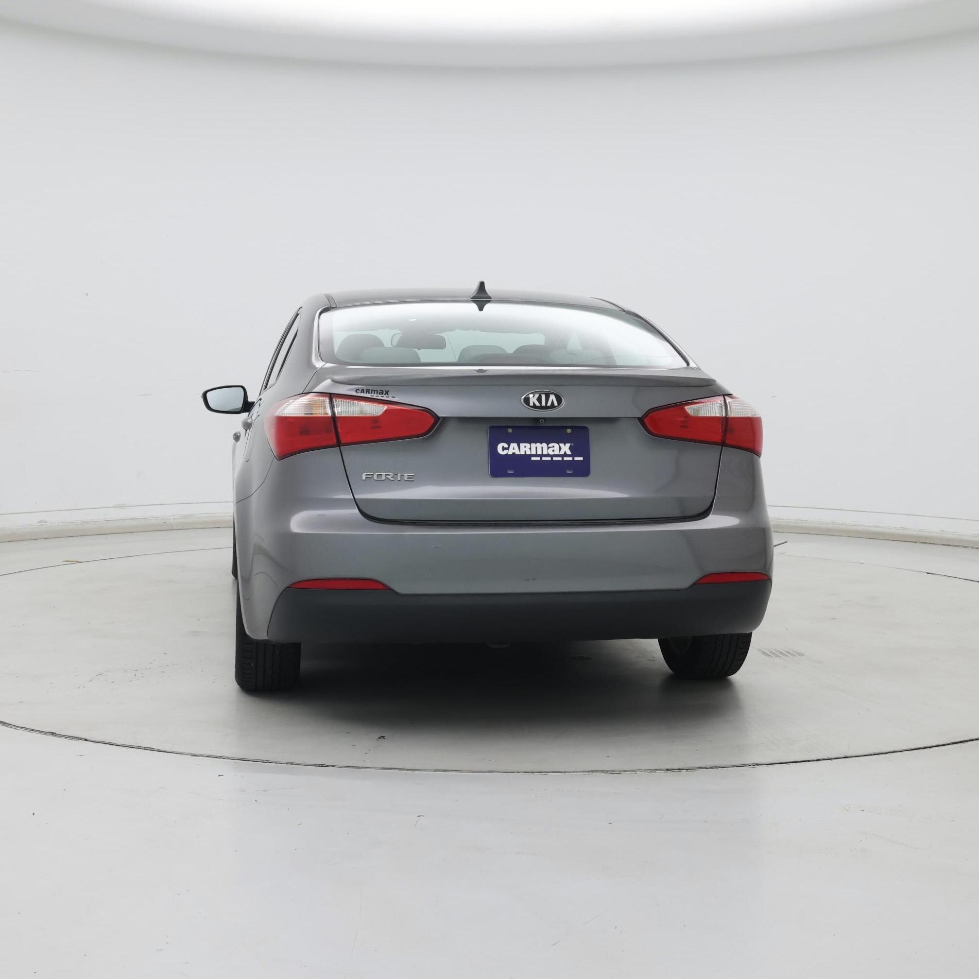 Thumbnail: 2016 Kia Forte - 6