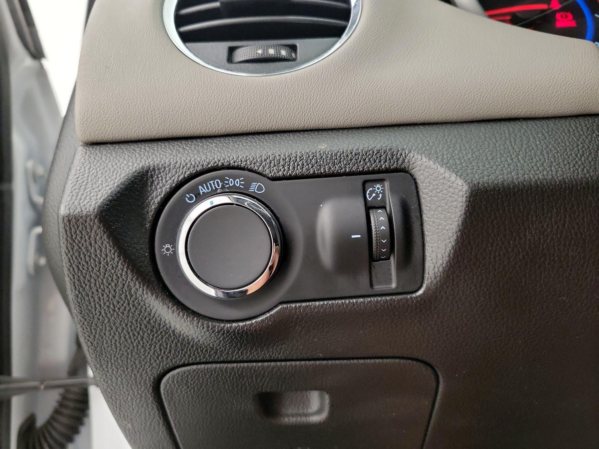 Thumbnail: 2015 Chevrolet Cruze - 13