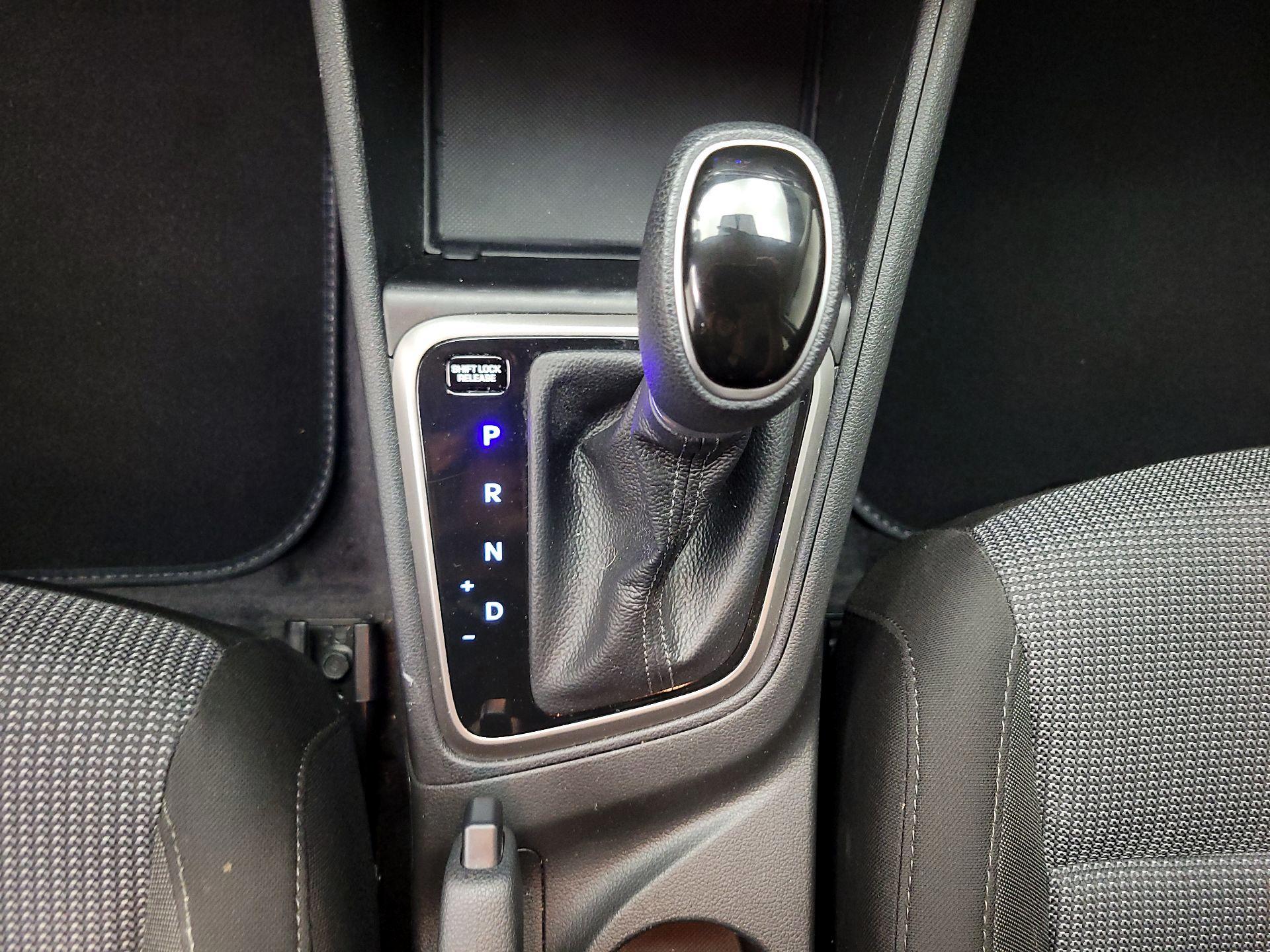Thumbnail: 2021 Hyundai Accent - 17
