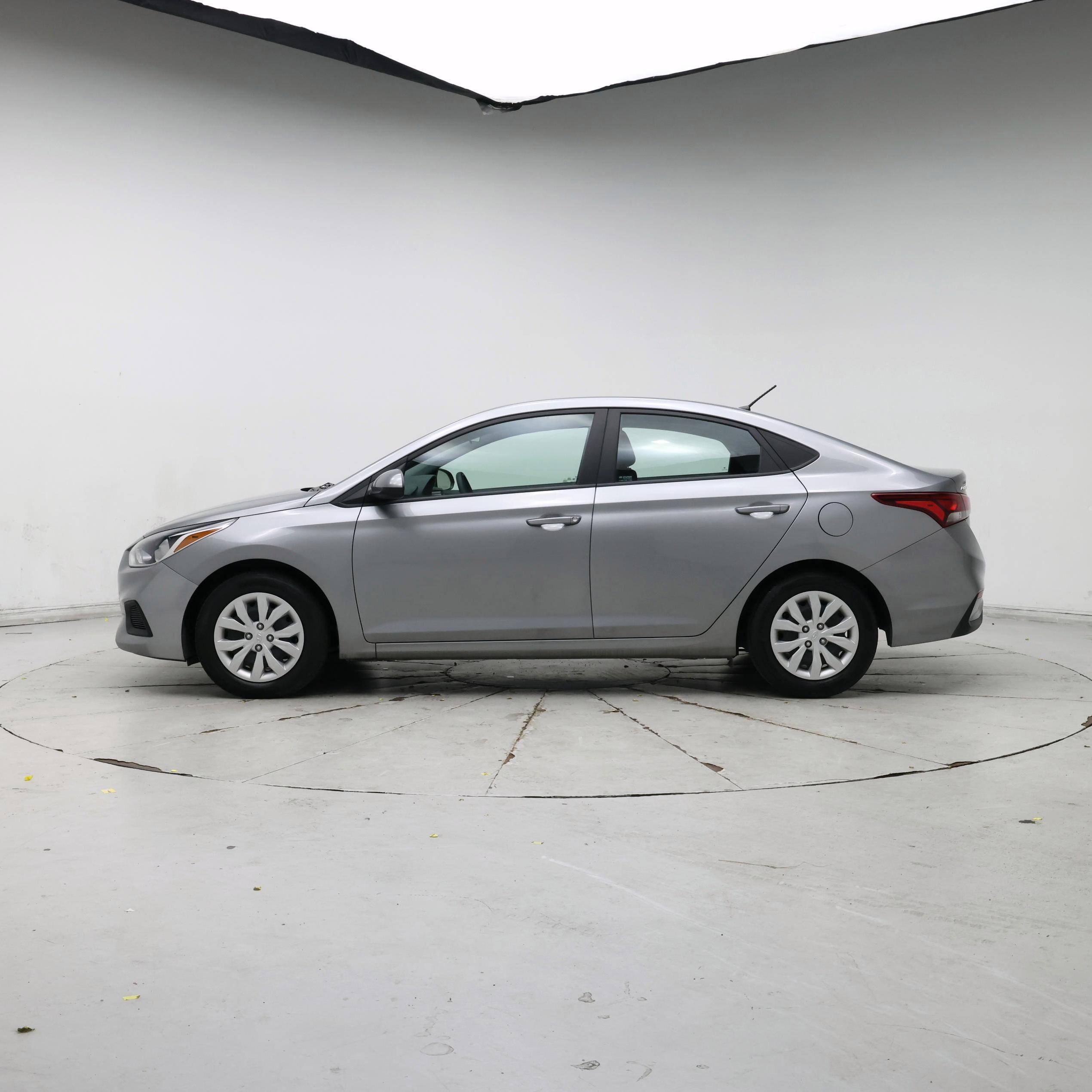 Thumbnail: 2021 Hyundai Accent - 3