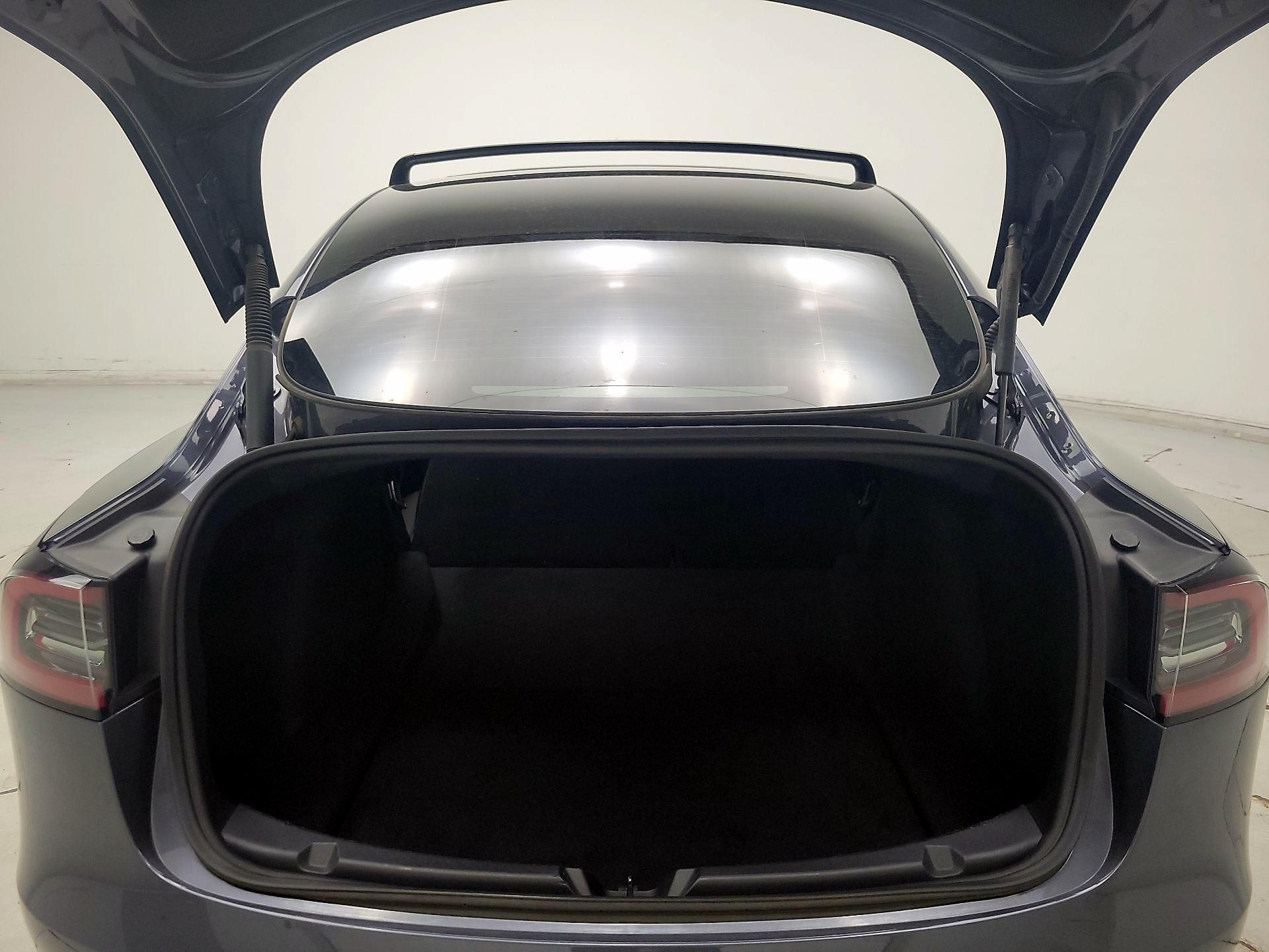 Thumbnail: 2023 Tesla Model 3 - 20