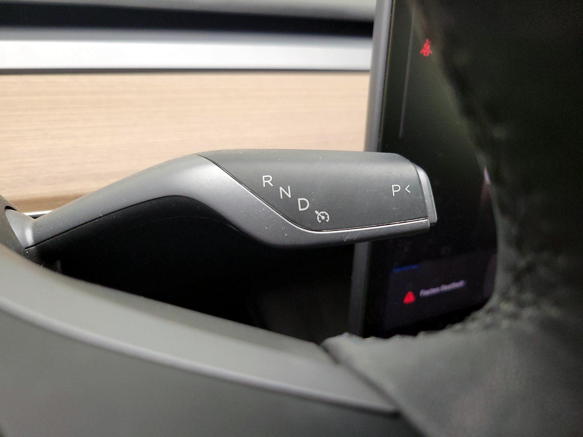 Thumbnail: 2022 Tesla Model 3 - 17