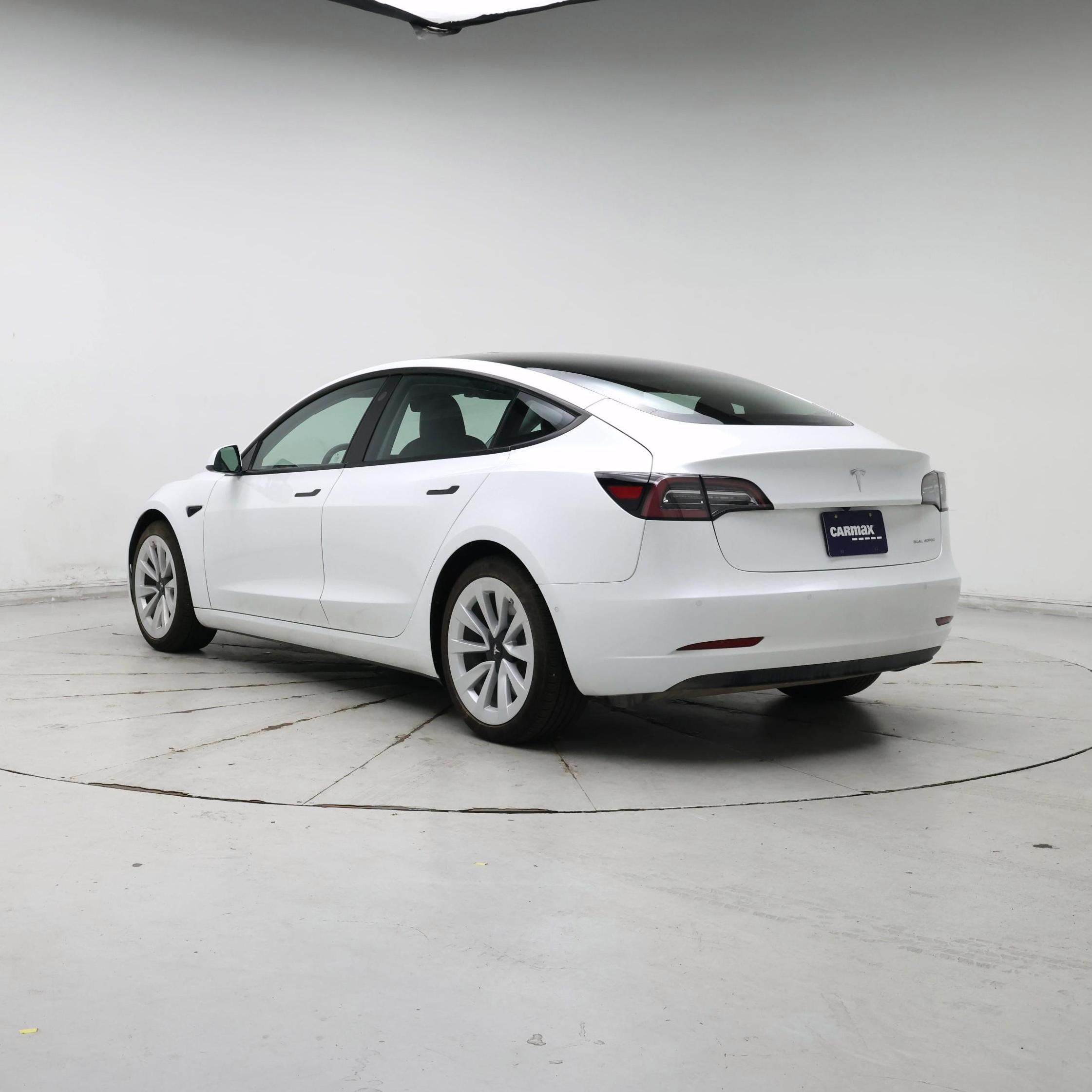 Thumbnail: 2022 Tesla Model 3 - 2
