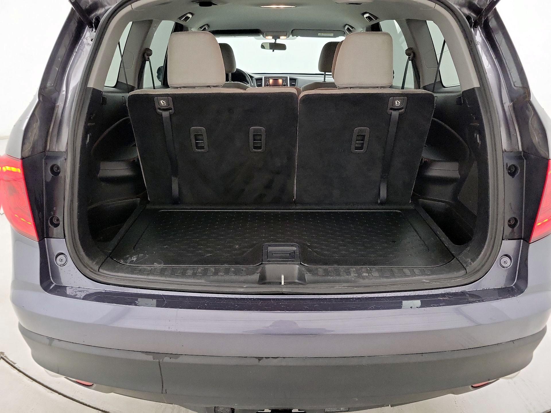 Thumbnail: 2017 Honda Pilot - 20