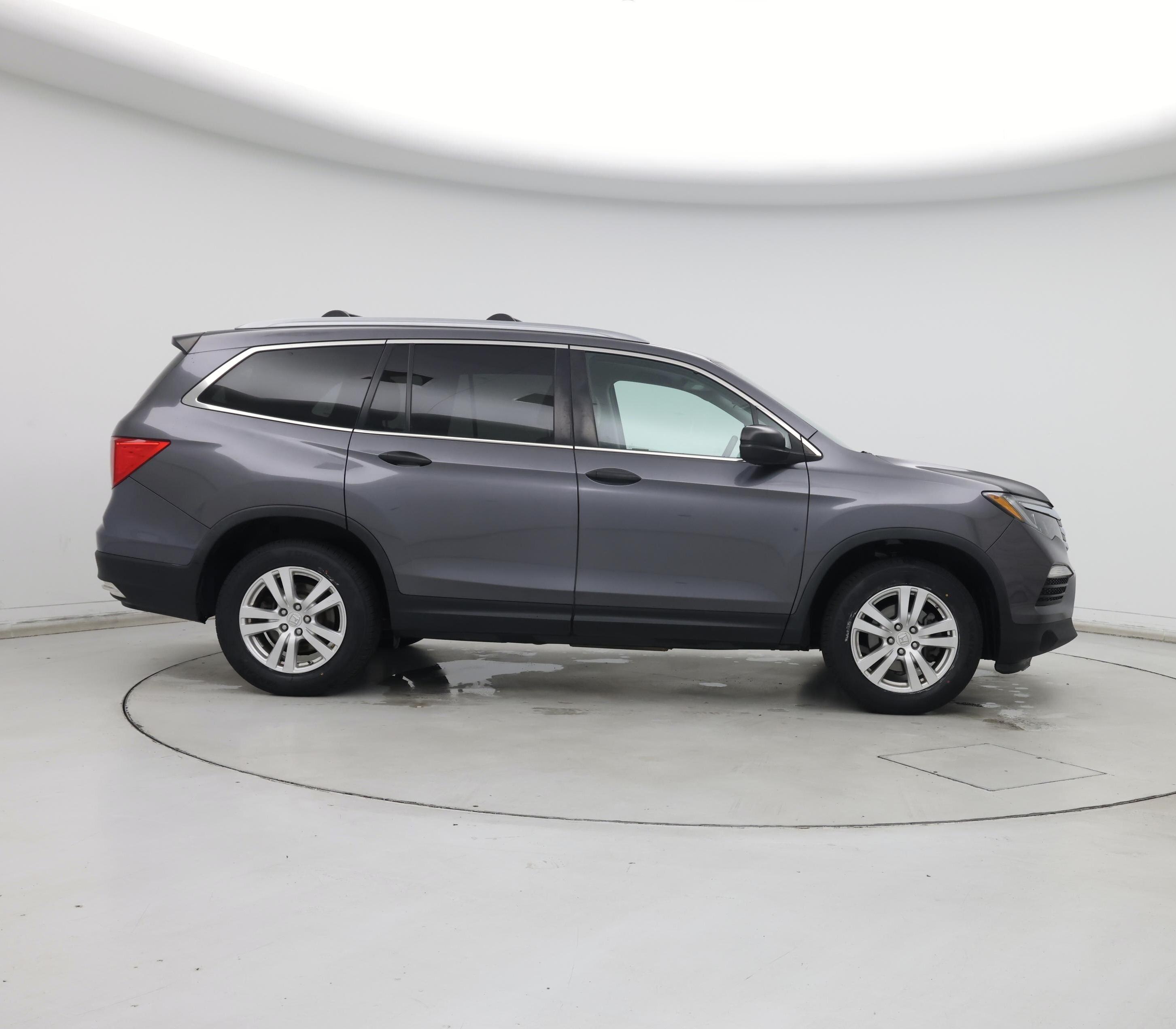 Thumbnail: 2017 Honda Pilot - 7