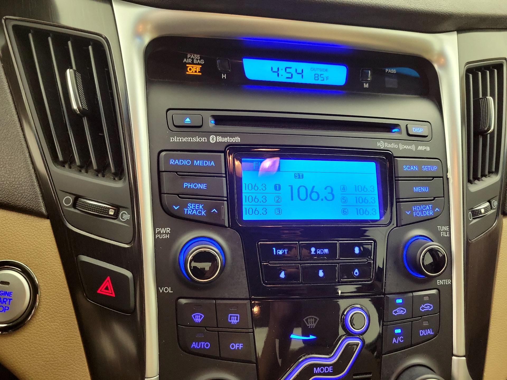 Thumbnail: 2013 Hyundai Sonata - 14