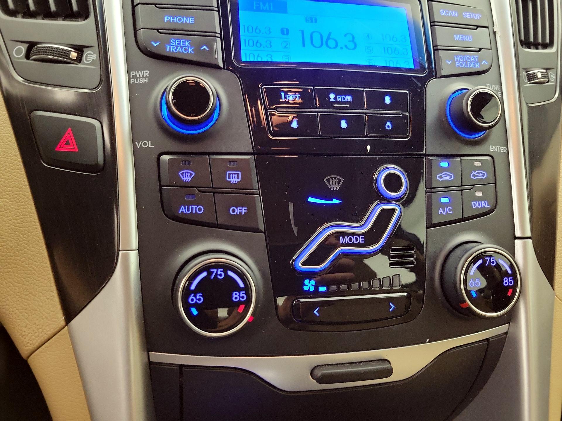 Thumbnail: 2013 Hyundai Sonata - 15