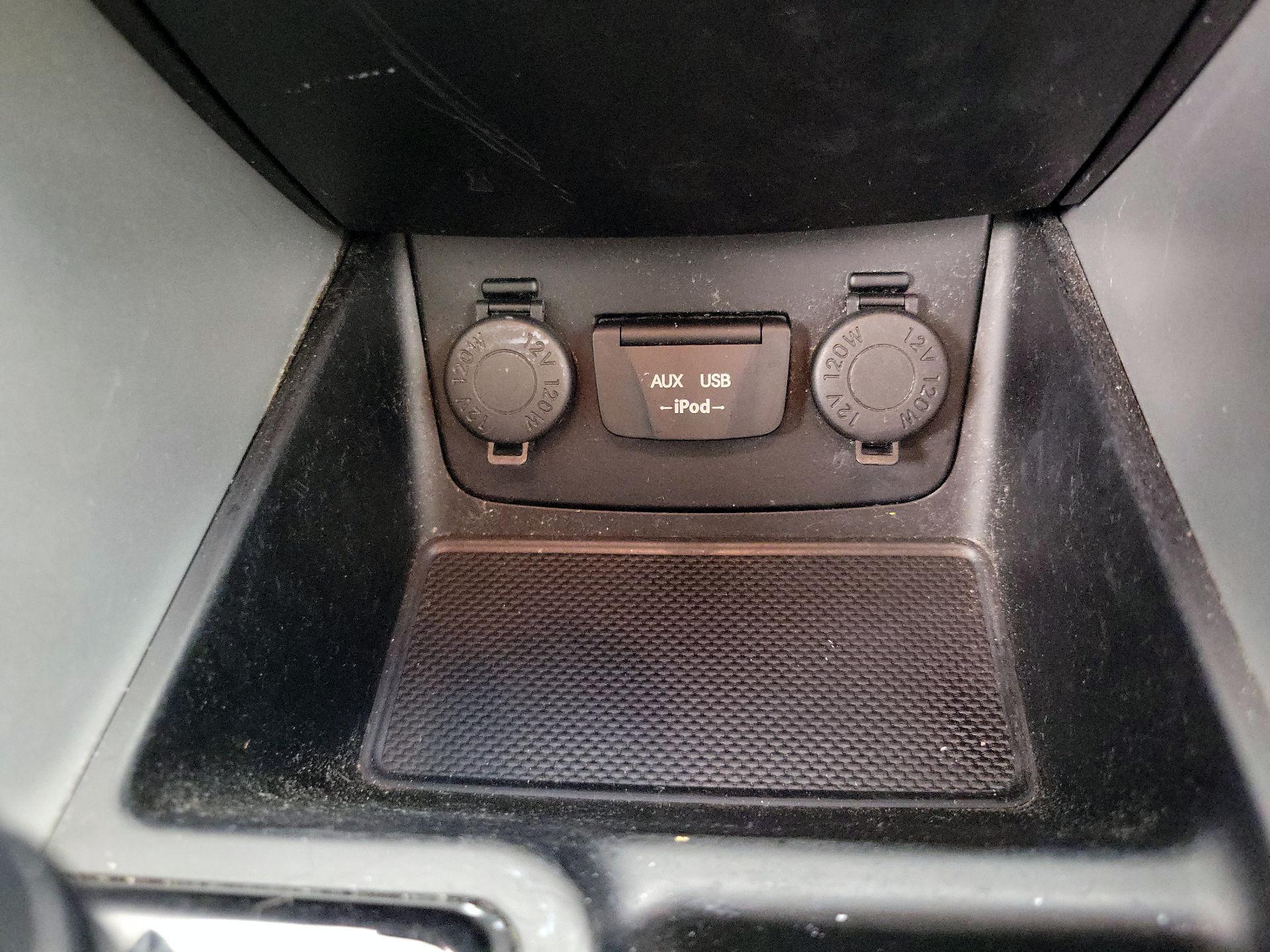 Thumbnail: 2013 Hyundai Sonata - 17