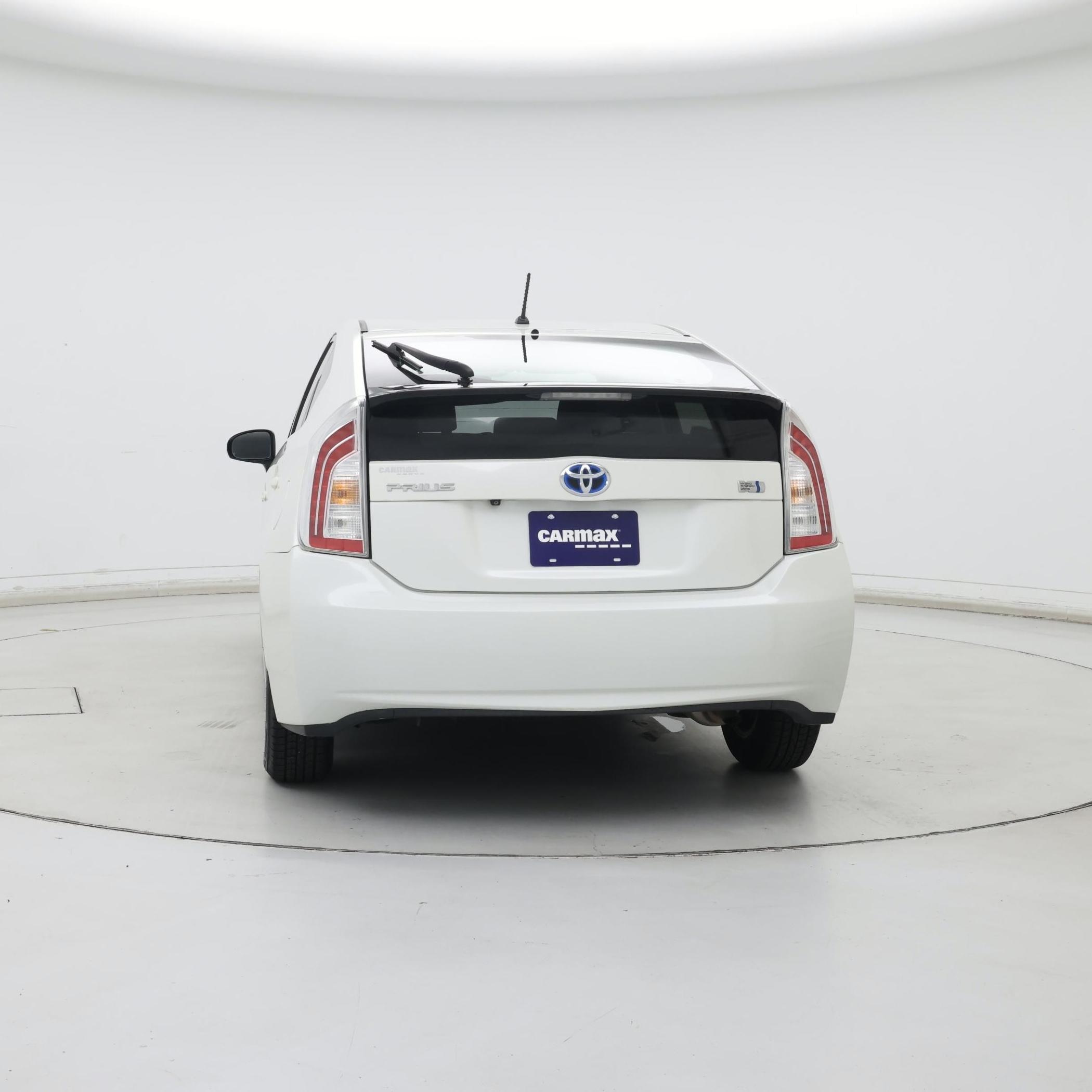 Thumbnail: 2015 Toyota Prius - 6