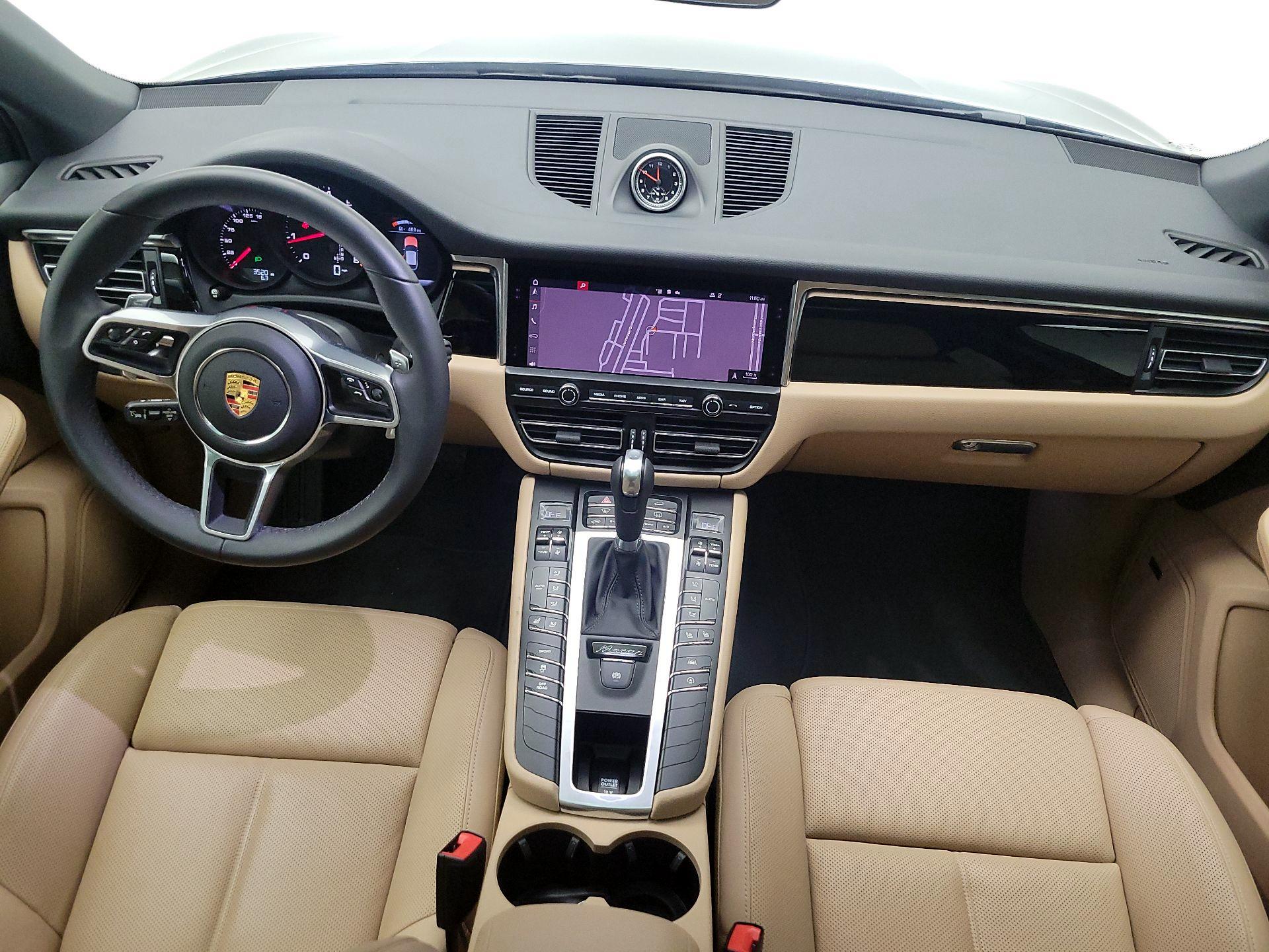 Thumbnail: 2021 Porsche Macan - 9