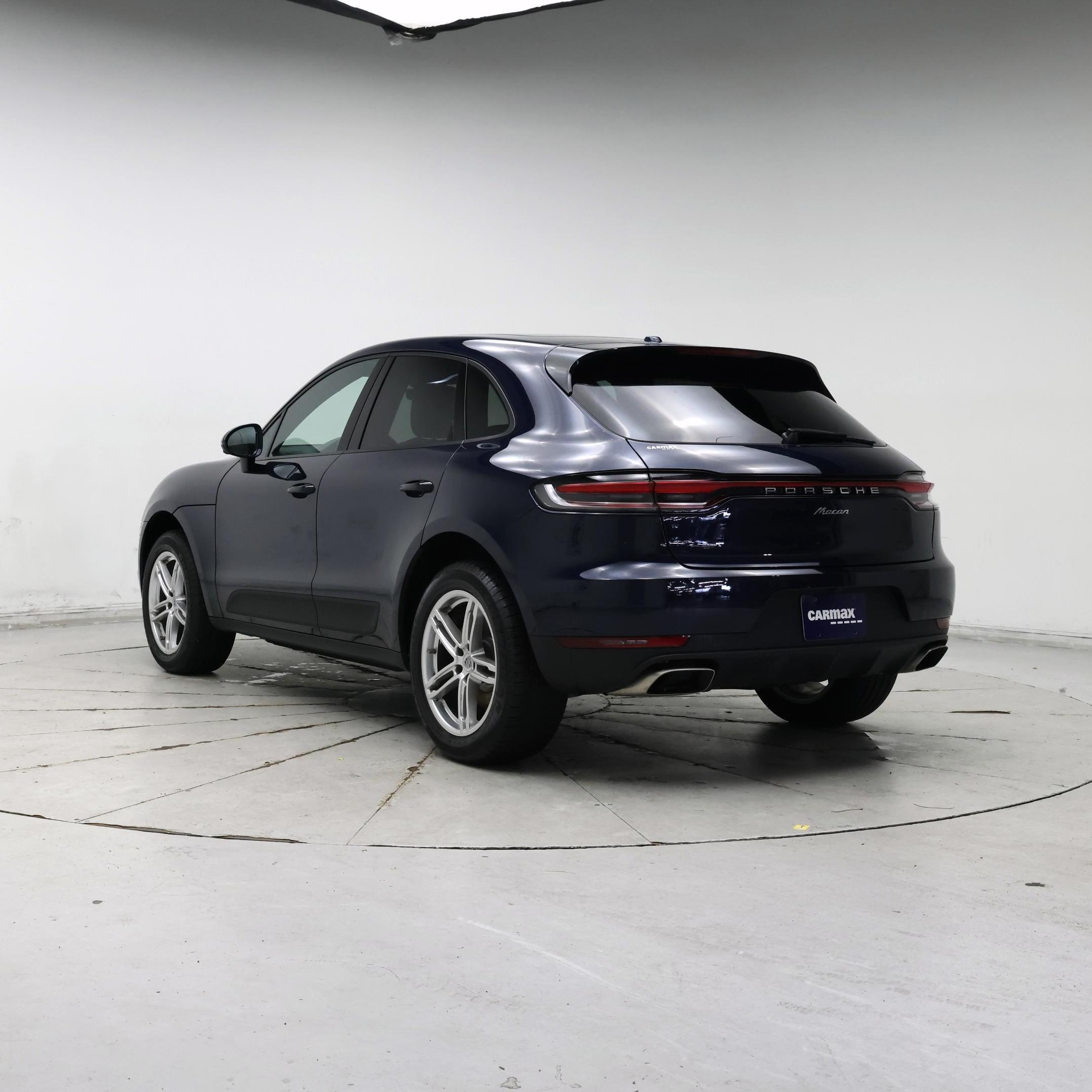 Thumbnail: 2021 Porsche Macan - 2