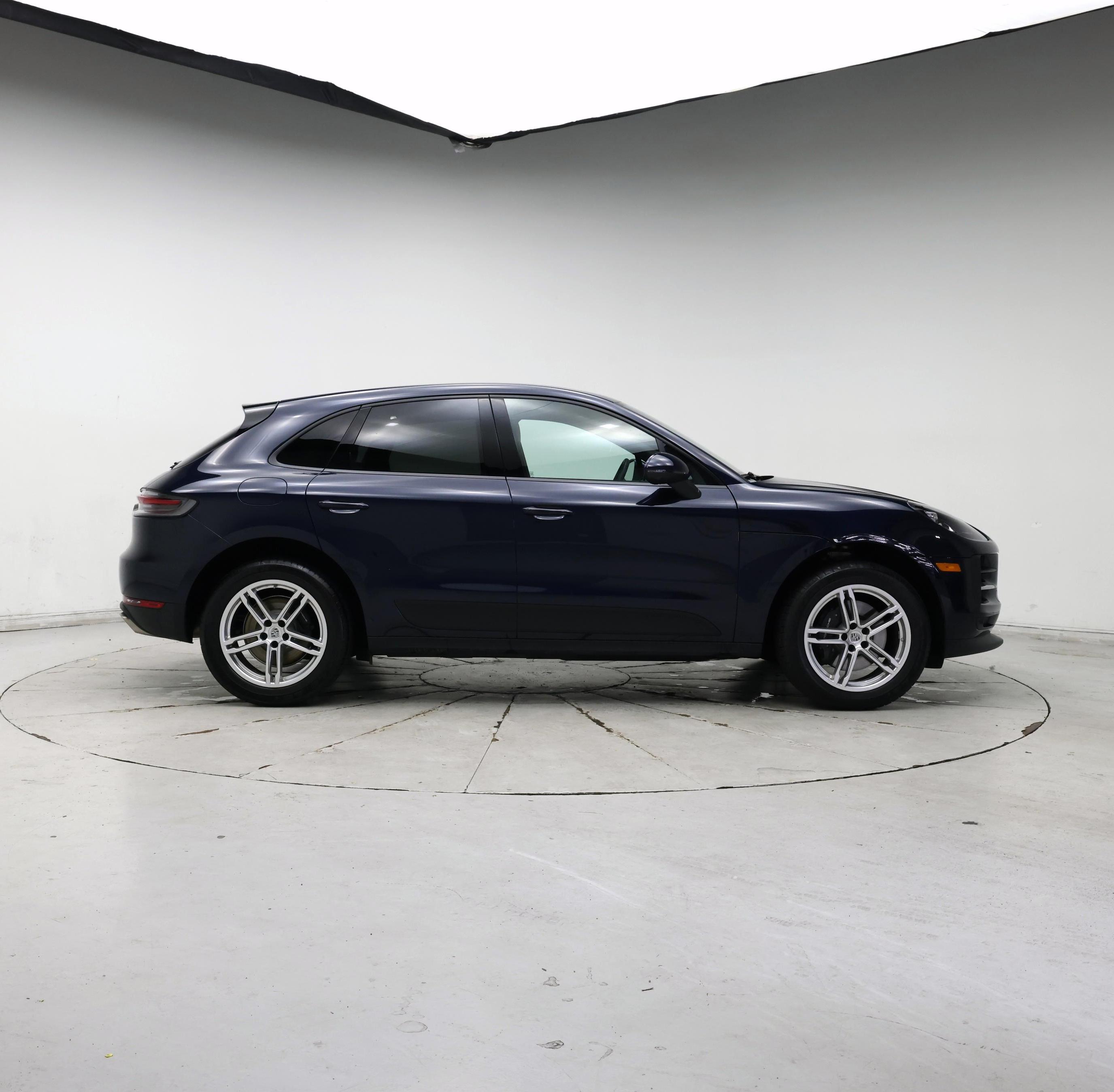 Thumbnail: 2021 Porsche Macan - 7