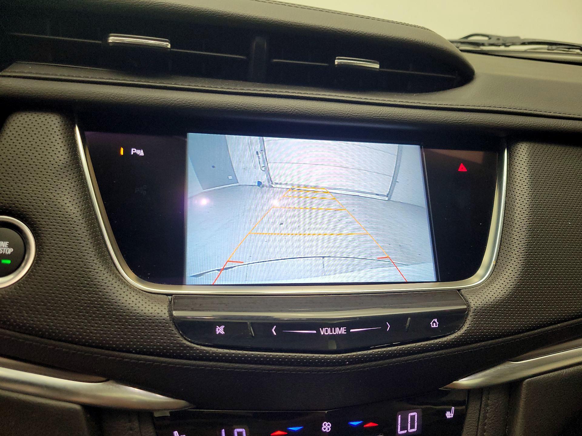Thumbnail: 2017 Cadillac XT5 - 15