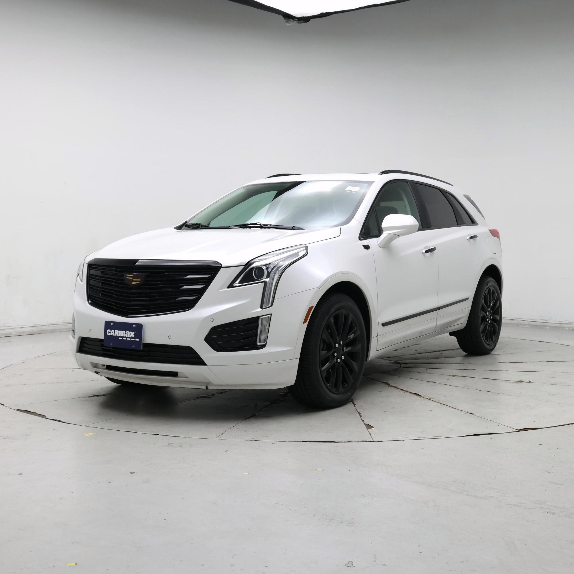Thumbnail: 2017 Cadillac XT5 - 4
