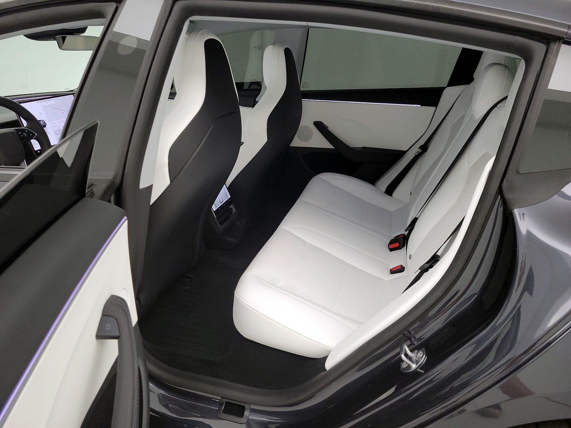 Thumbnail: 2024 Tesla Model 3 - 19
