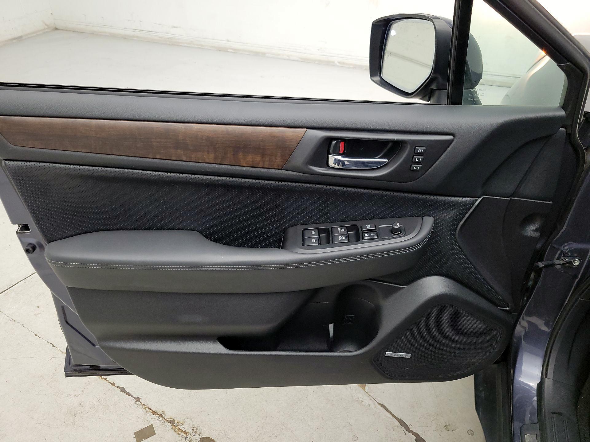 Thumbnail: 2015 Subaru Outback - 12