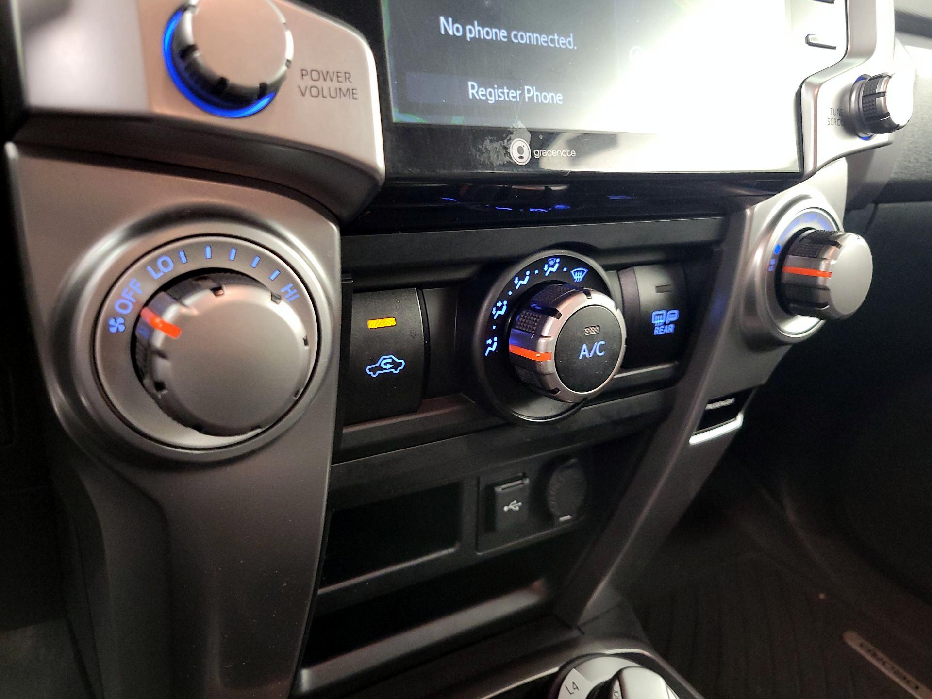 Thumbnail: 2021 Toyota 4Runner - 17