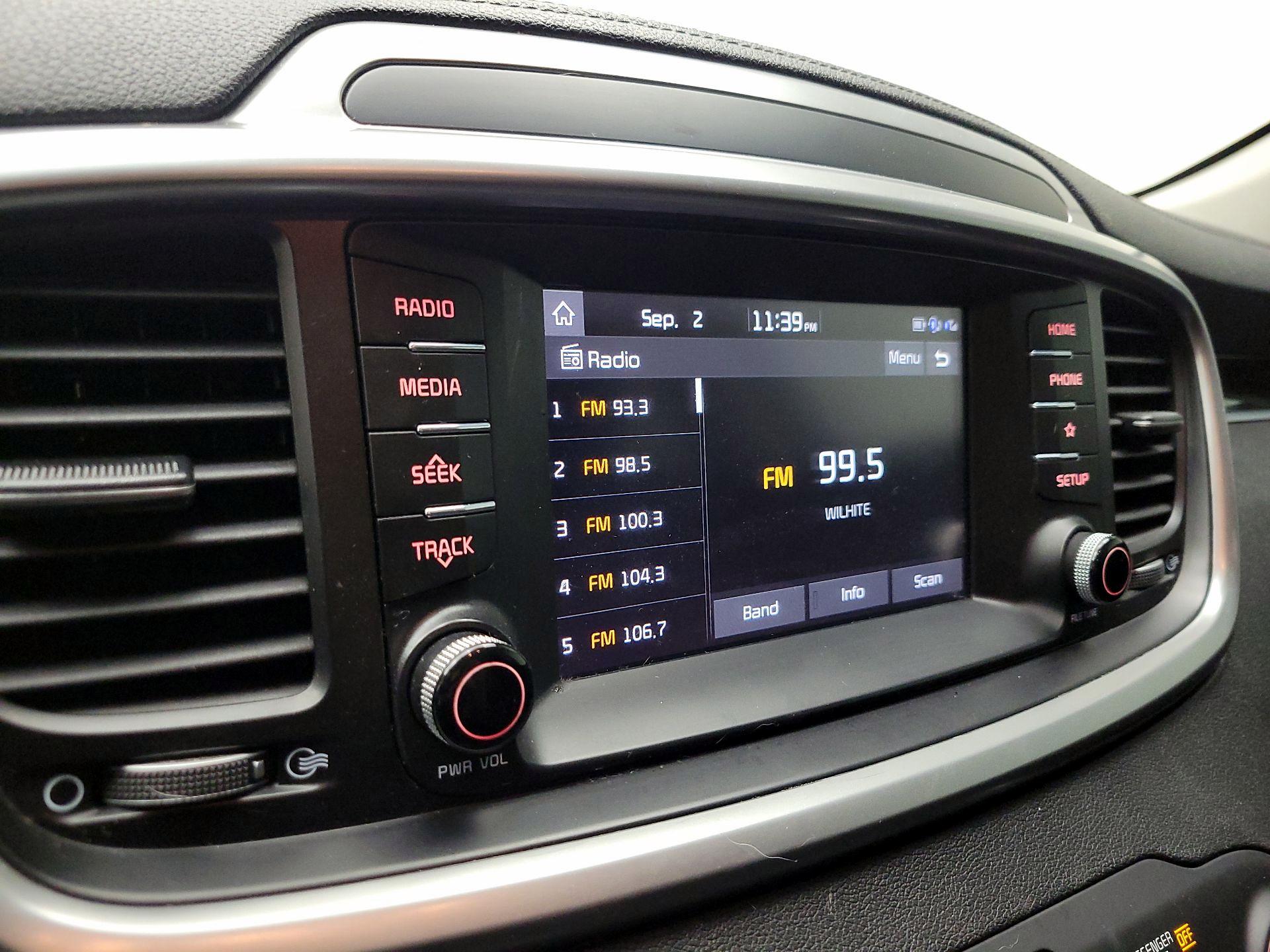 Thumbnail: 2019 Kia Sorento - 15