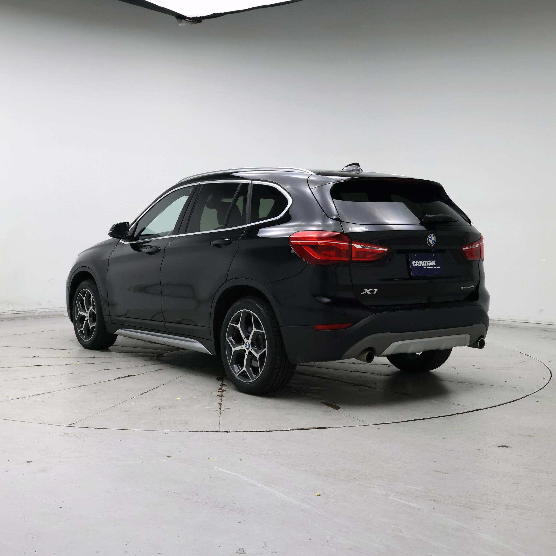 Thumbnail: 2018 BMW X1 - 2