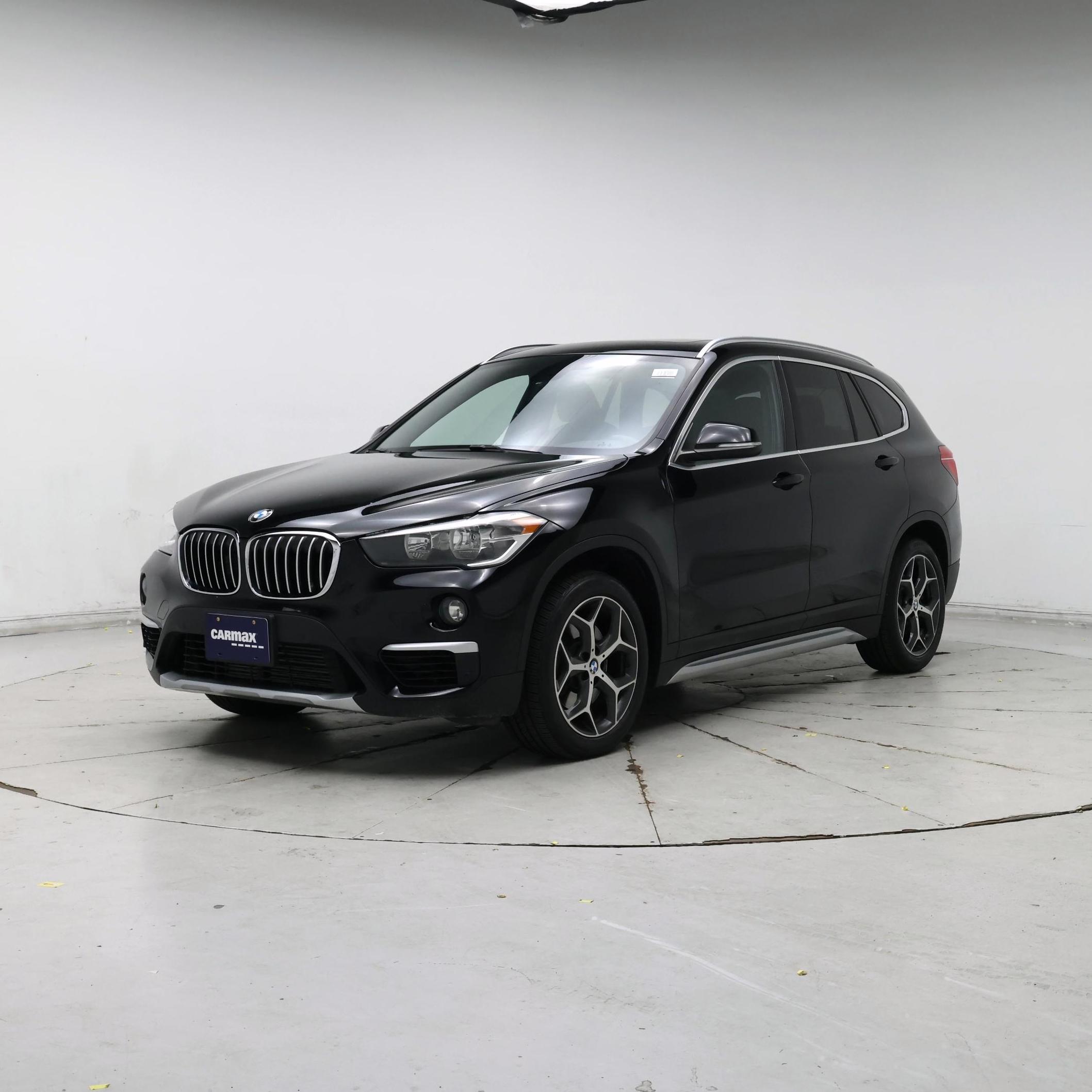 Thumbnail: 2018 BMW X1 - 4