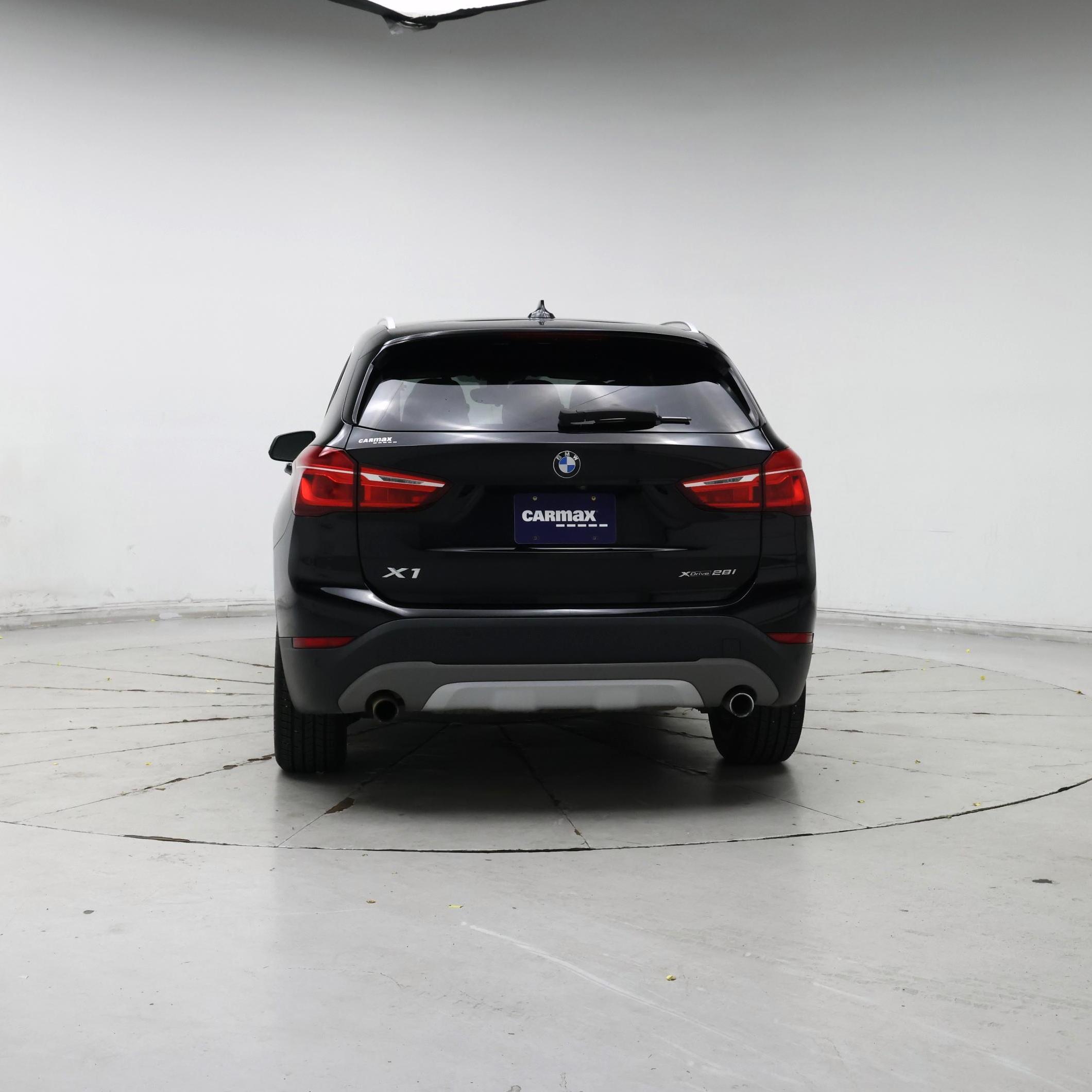 Thumbnail: 2018 BMW X1 - 6
