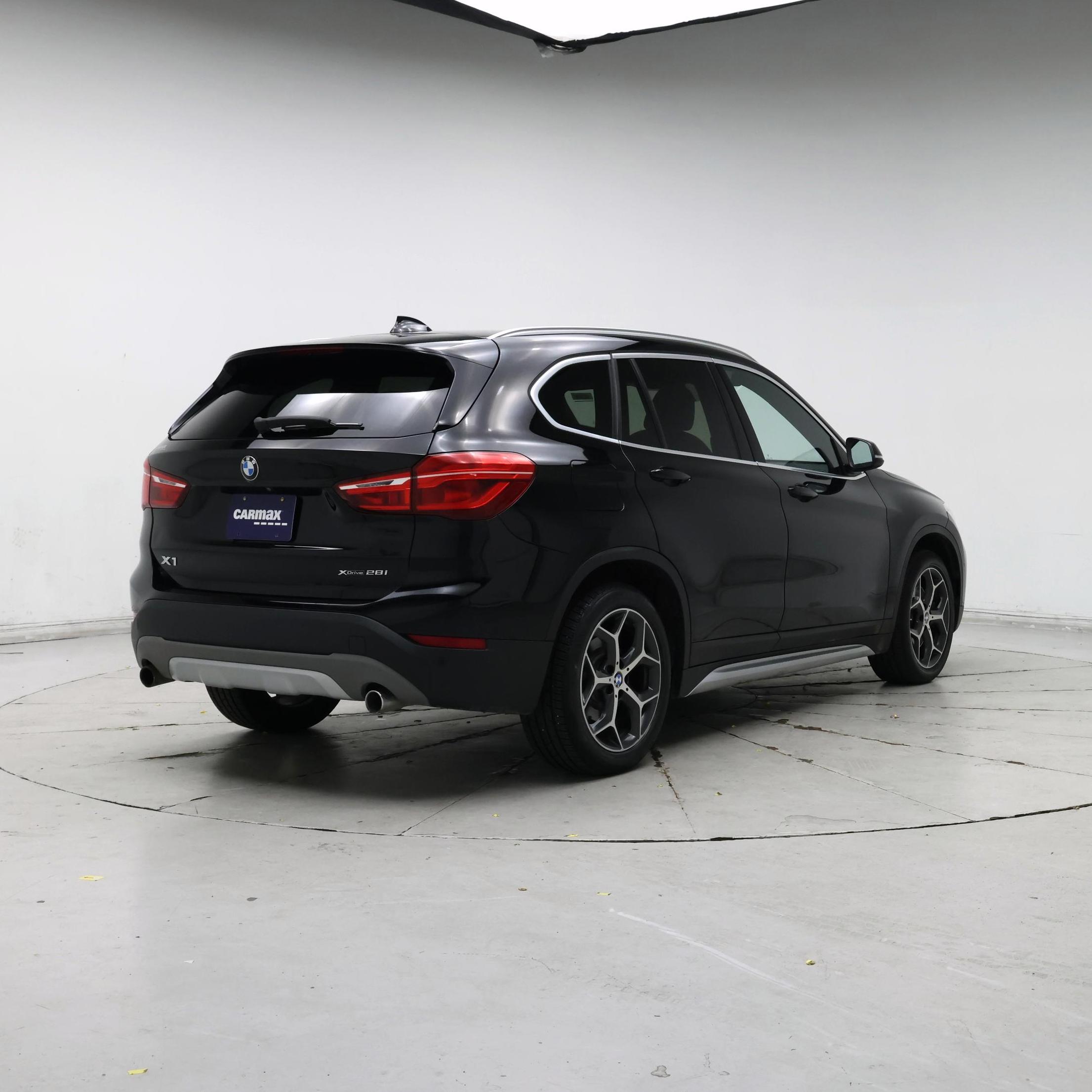 Thumbnail: 2018 BMW X1 - 8