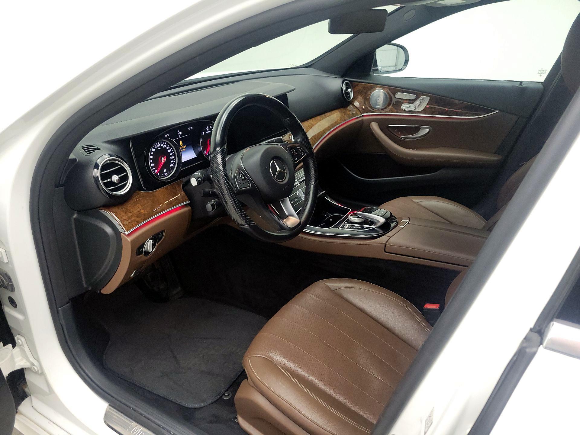 Thumbnail: 2017 Mercedes-Benz E-Class - 11