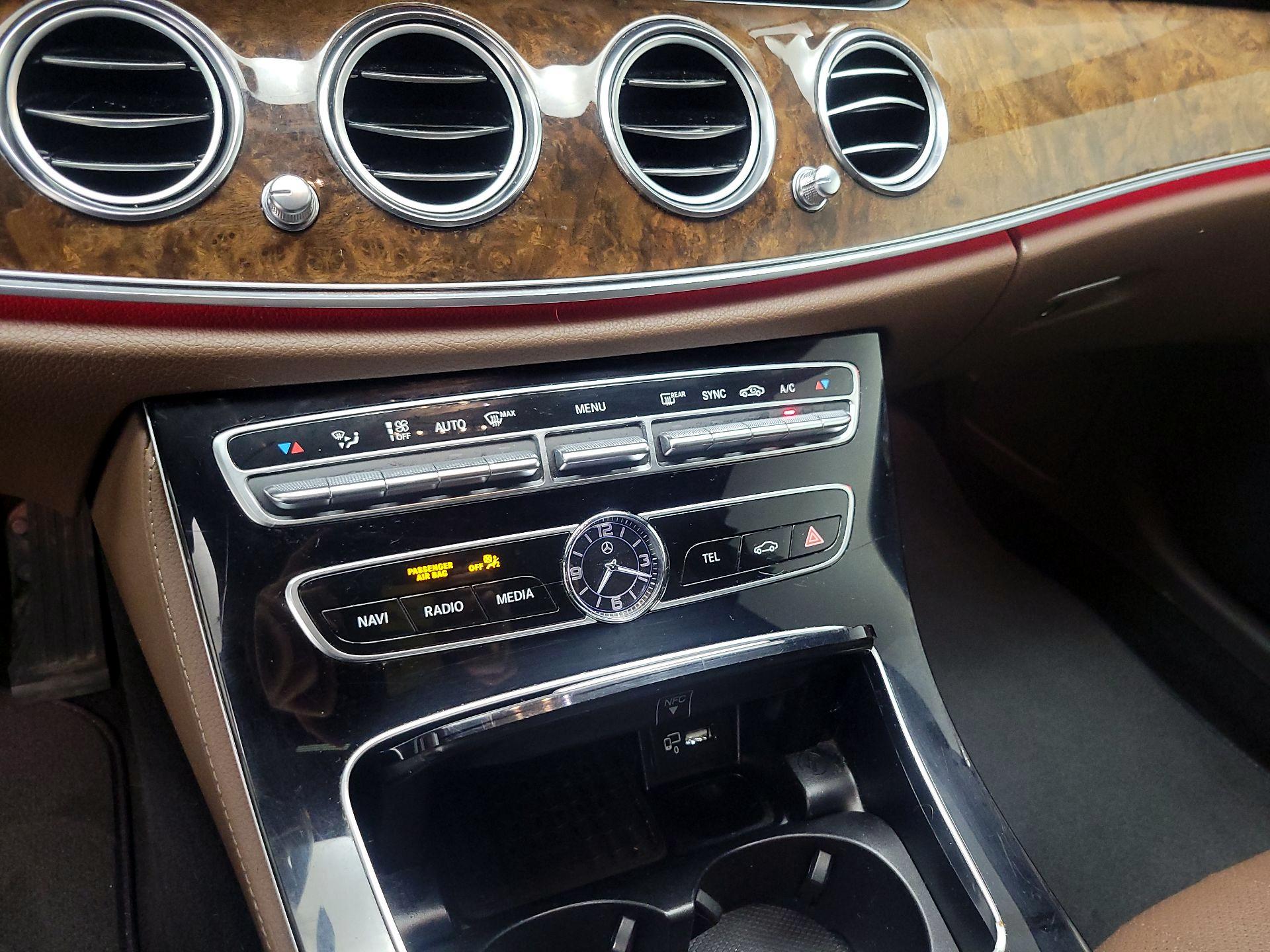 Thumbnail: 2017 Mercedes-Benz E-Class - 17