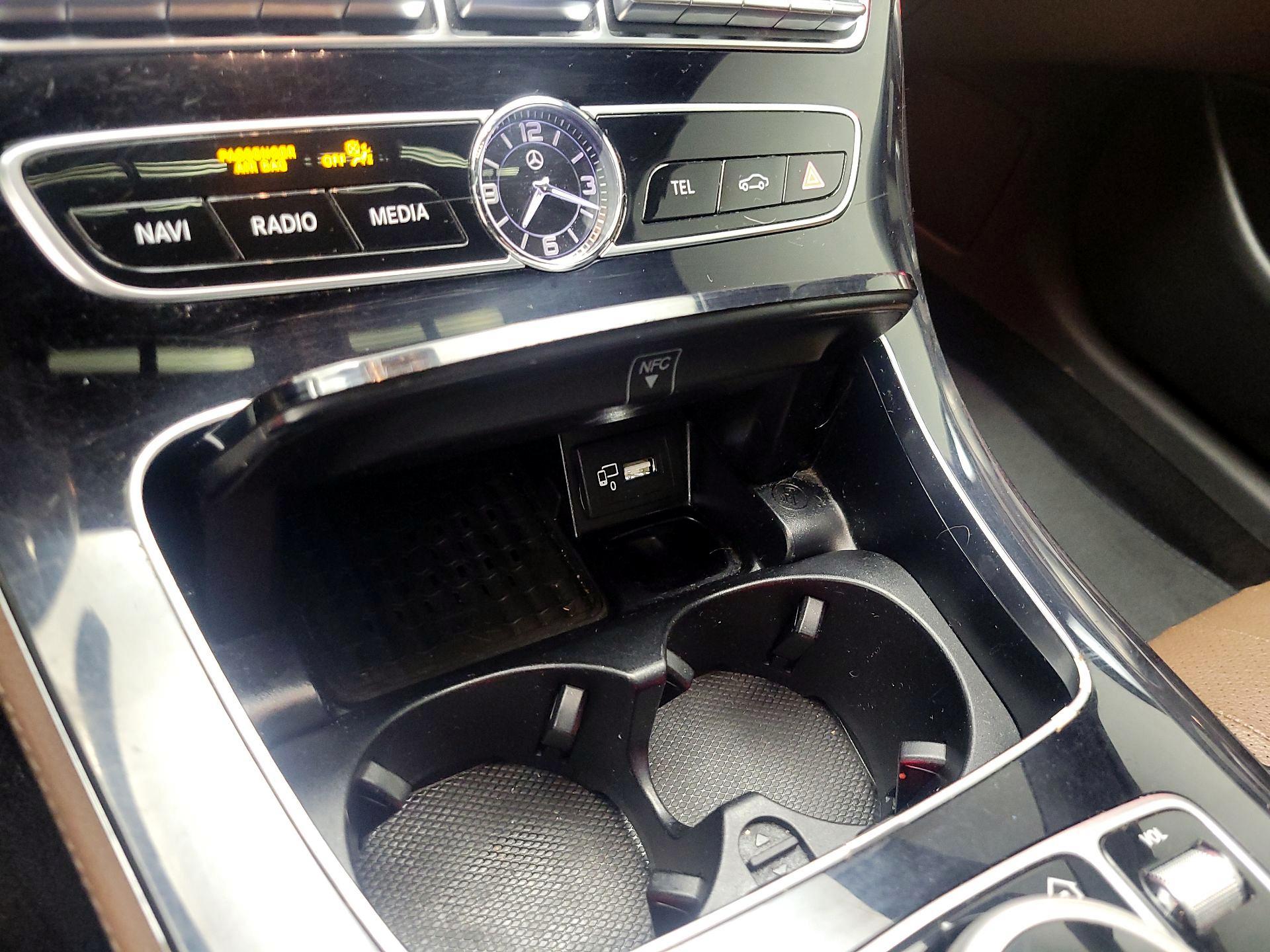 Thumbnail: 2017 Mercedes-Benz E-Class - 19