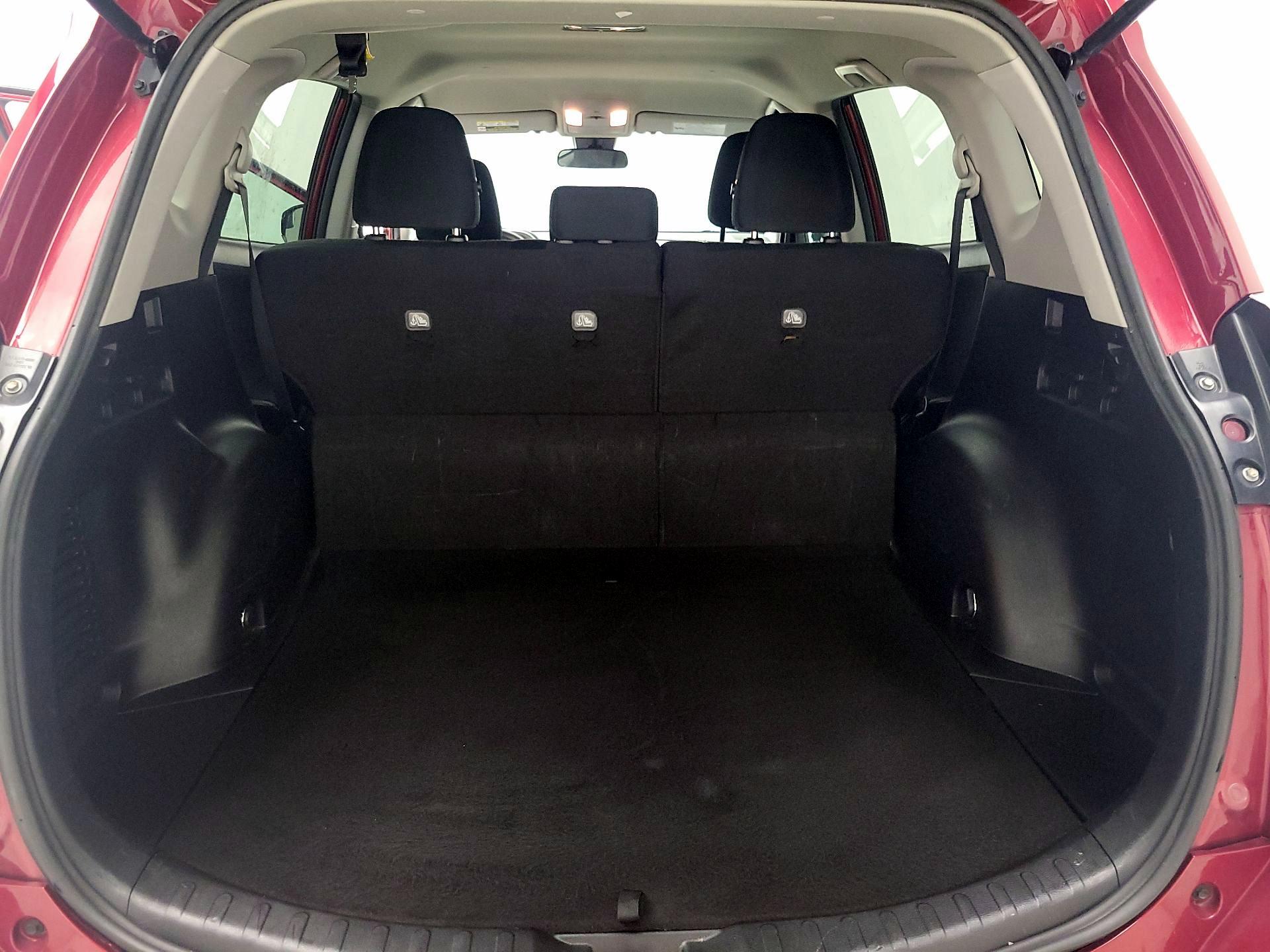 Thumbnail: 2018 Toyota RAV4 - 20
