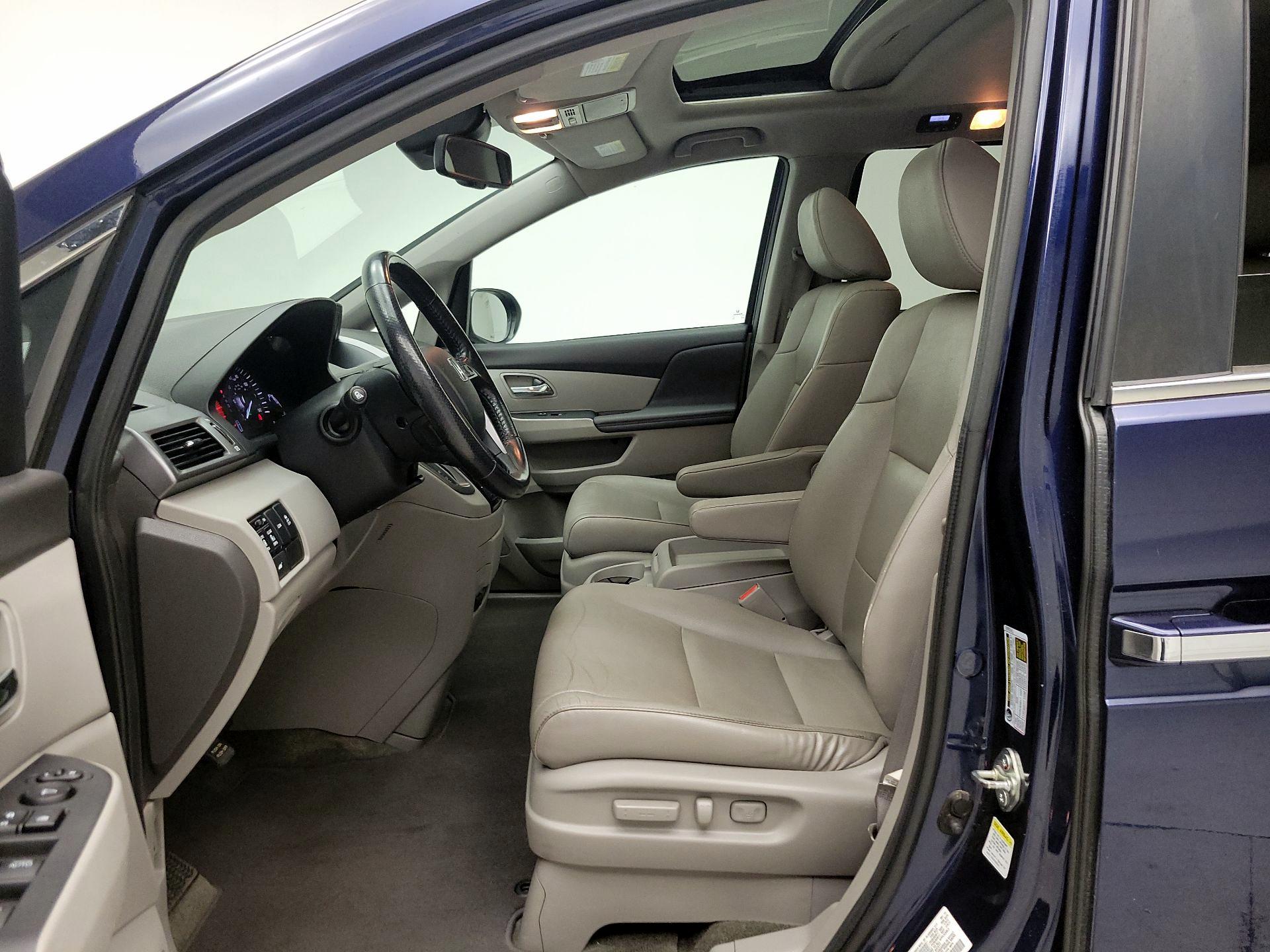 Thumbnail: 2014 Honda Odyssey - 11