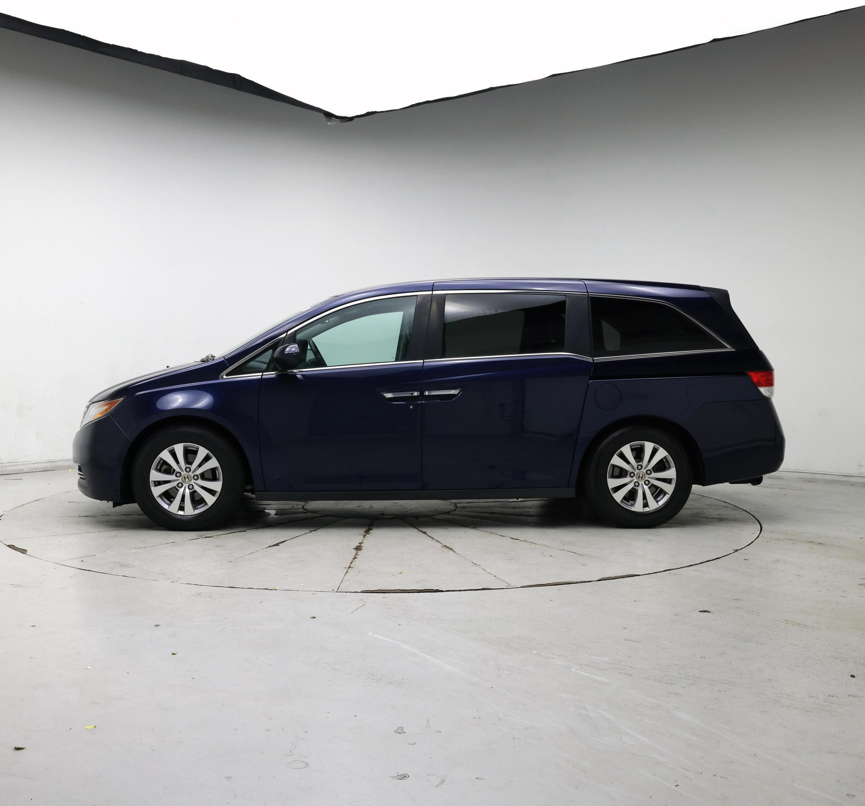 Thumbnail: 2014 Honda Odyssey - 3