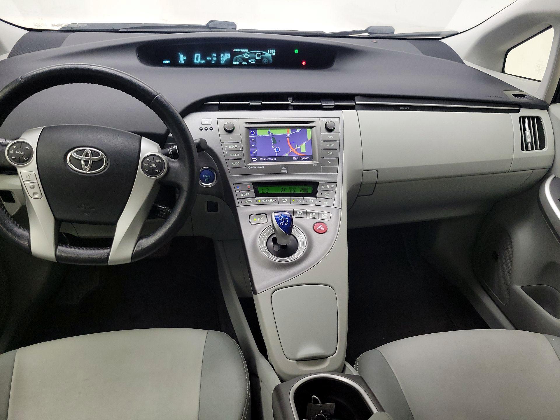 Thumbnail: 2014 Toyota Prius - 9