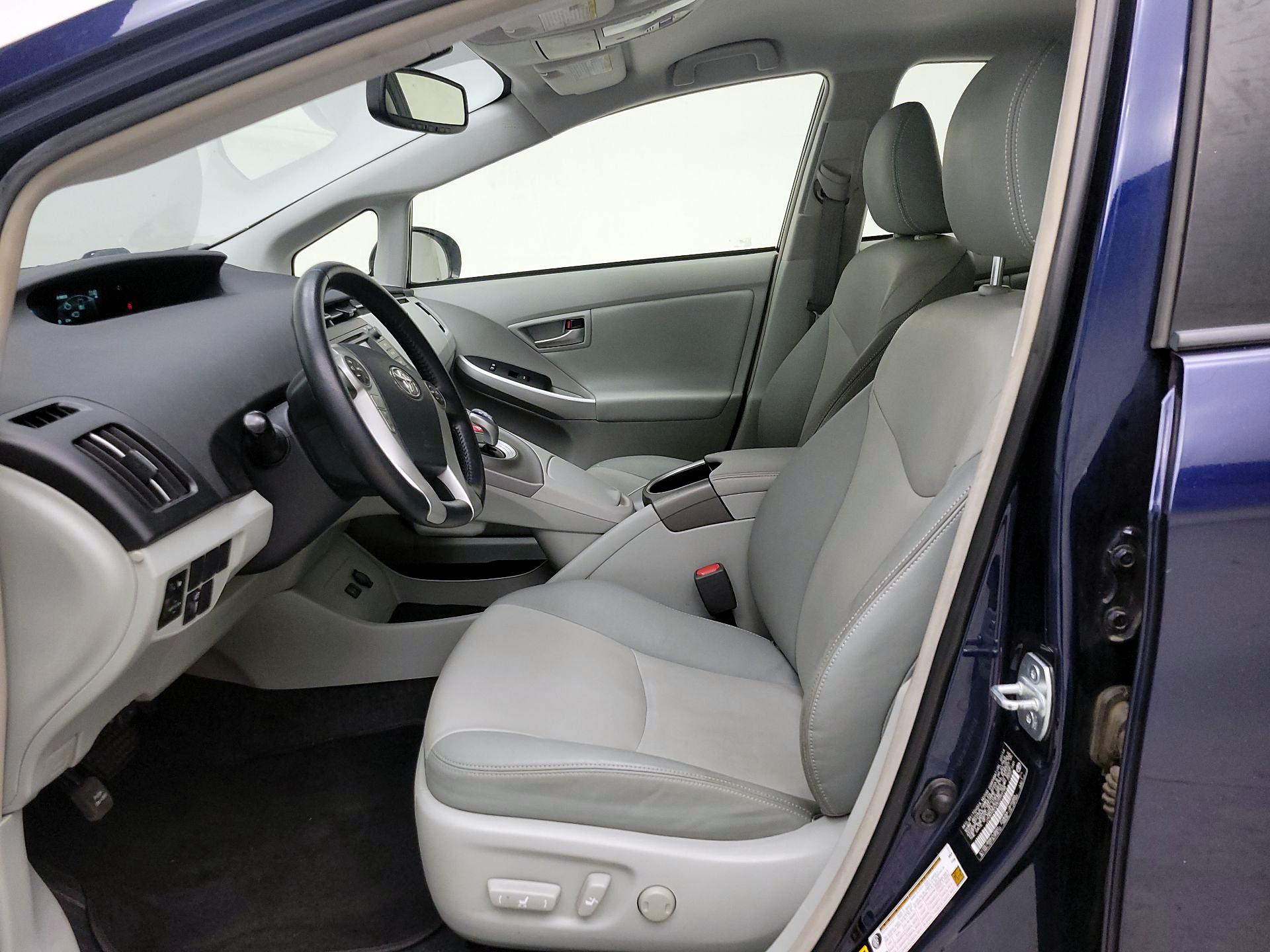 Thumbnail: 2014 Toyota Prius - 11