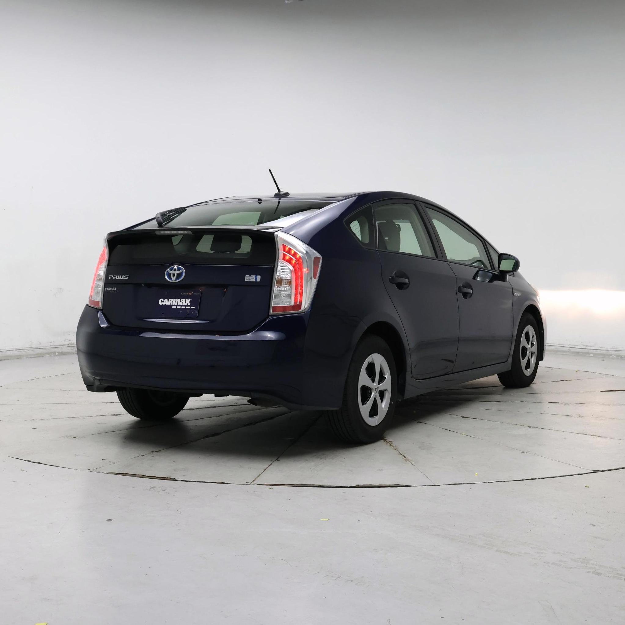 Thumbnail: 2014 Toyota Prius - 8