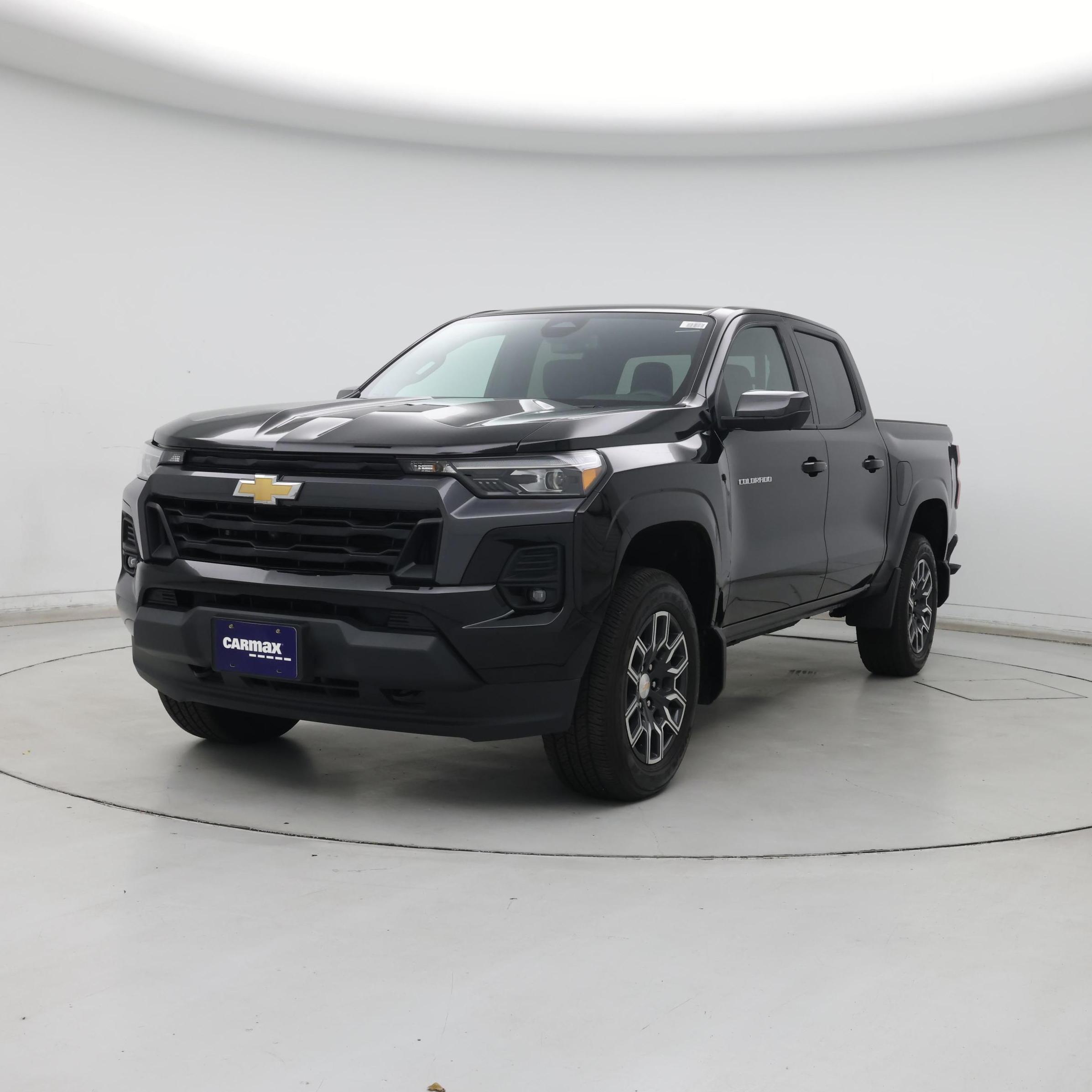 Thumbnail: 2023 Chevrolet Colorado - 4