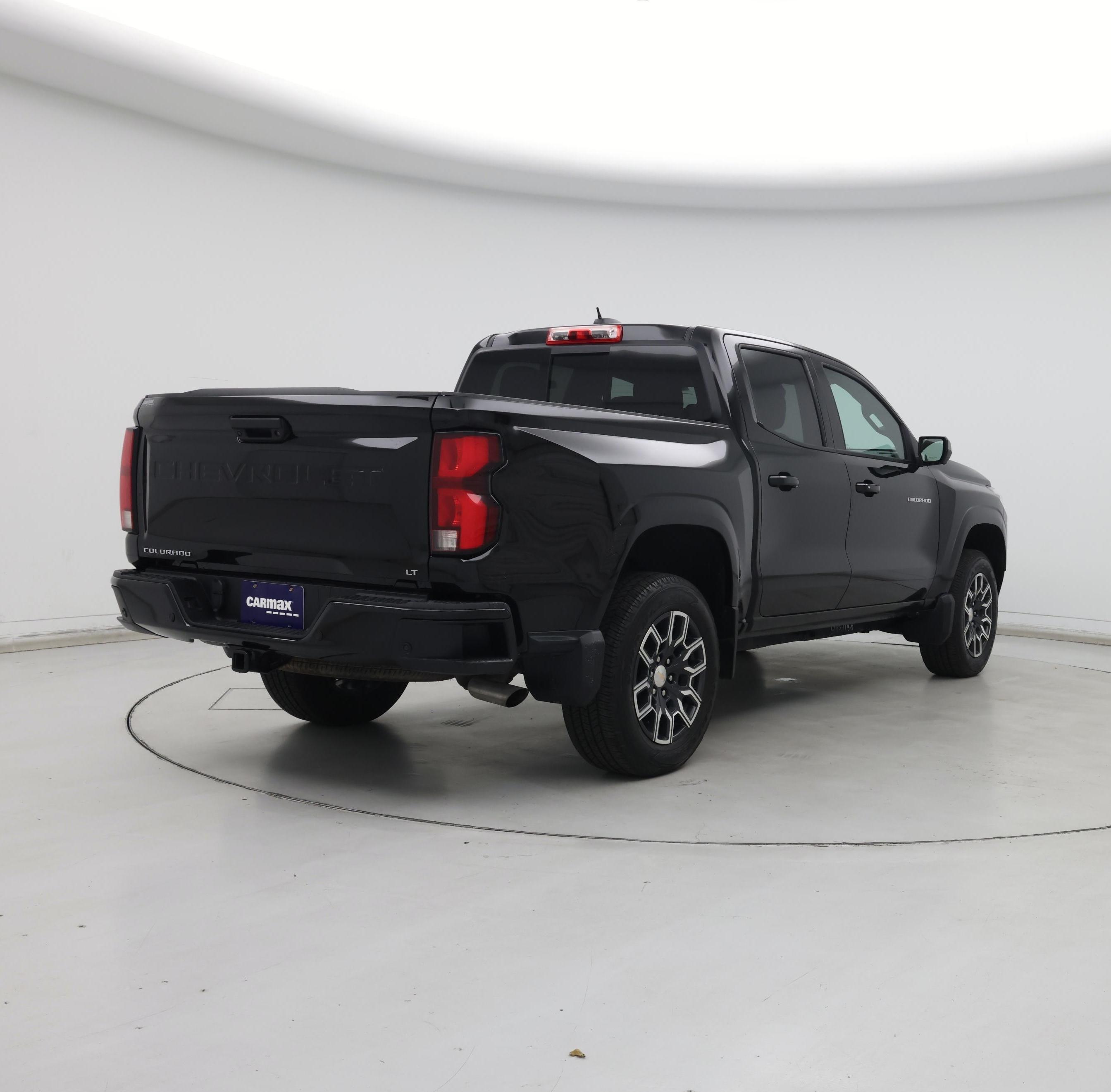 Thumbnail: 2023 Chevrolet Colorado - 8