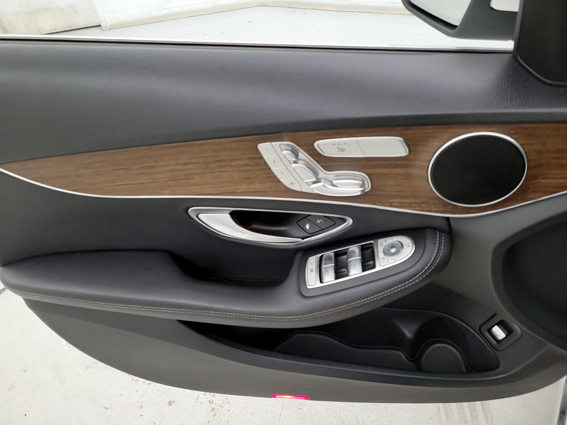 Thumbnail: 2019 Mercedes-Benz C-Class - 12