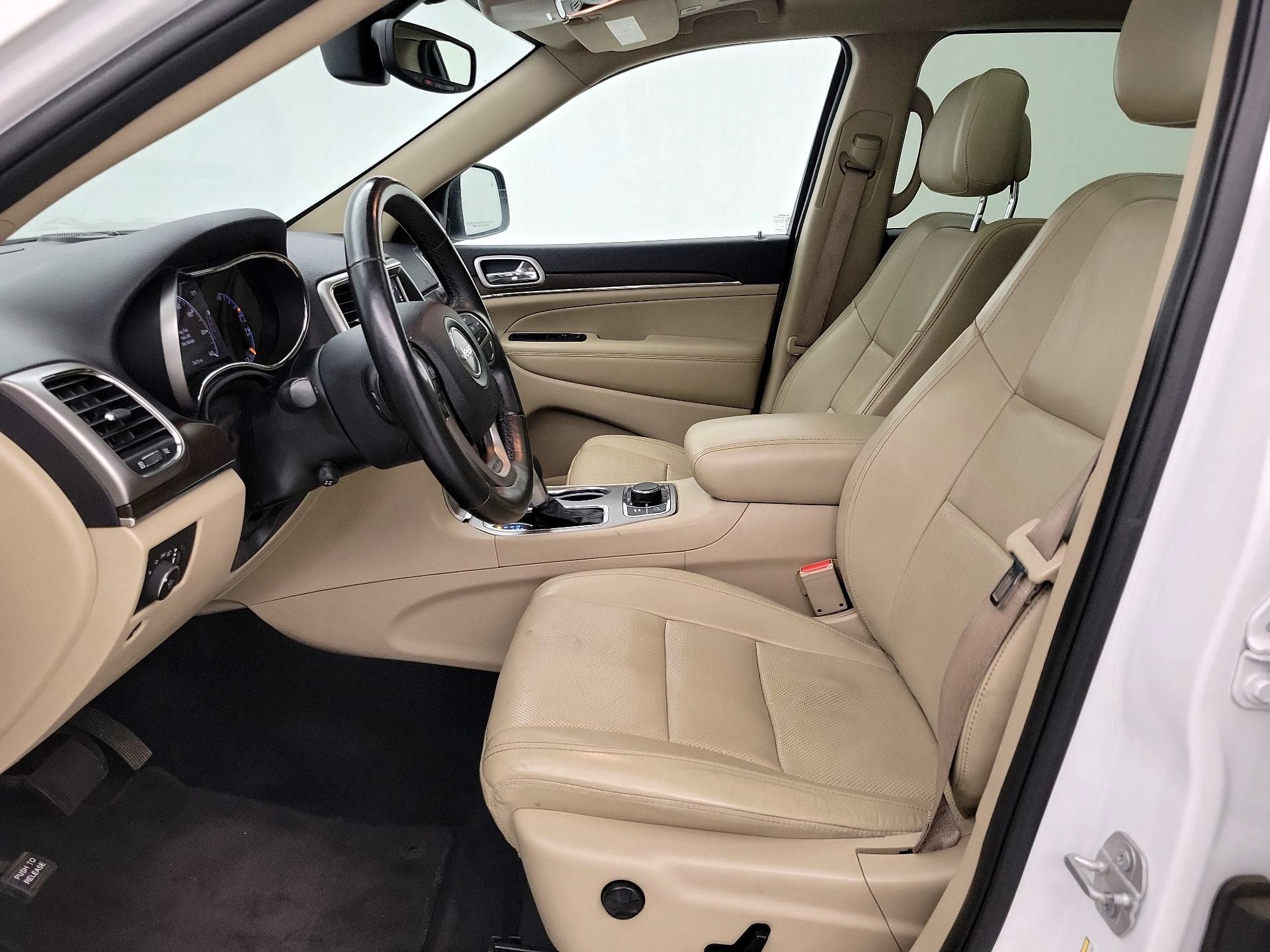 Thumbnail: 2018 Jeep Grand Cherokee - 11