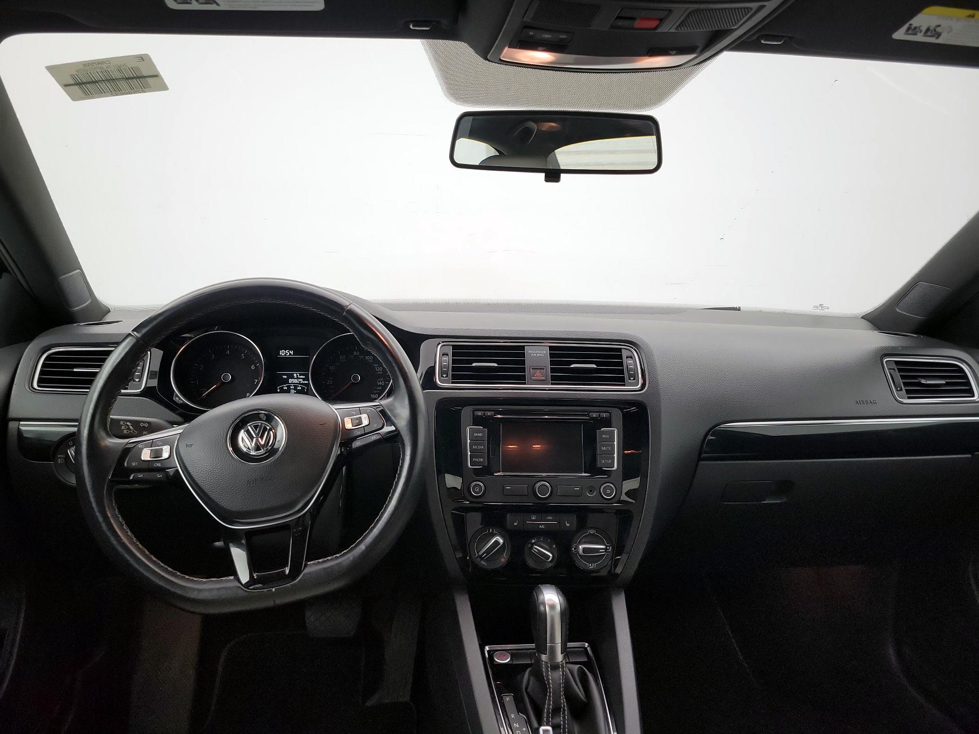 Thumbnail: 2015 Volkswagen Jetta - 9